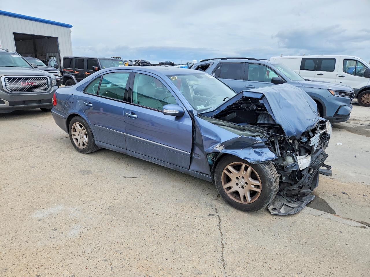 2005 Mercedes-benz E 320 Blue vin: WDBUF65J85A715600