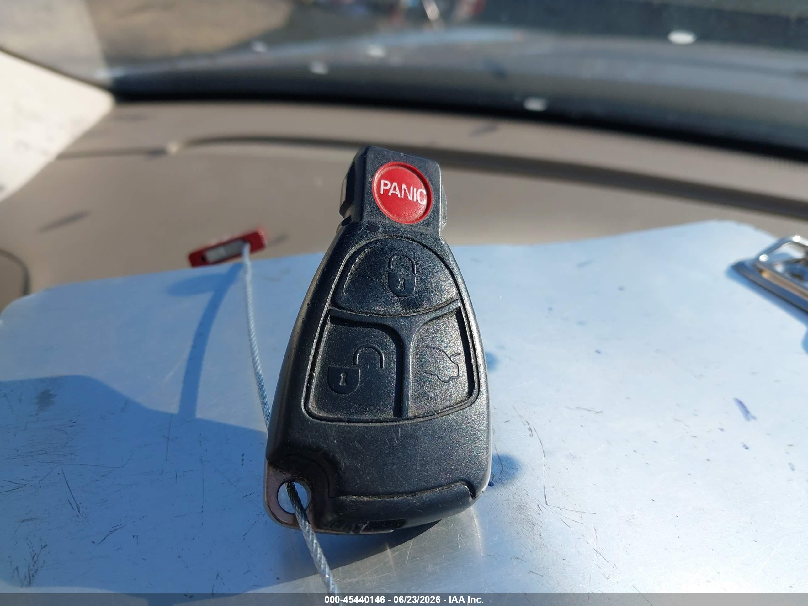 2003 Mercedes-benz E 320   Light Blue vin: WDBUF65J93A155003