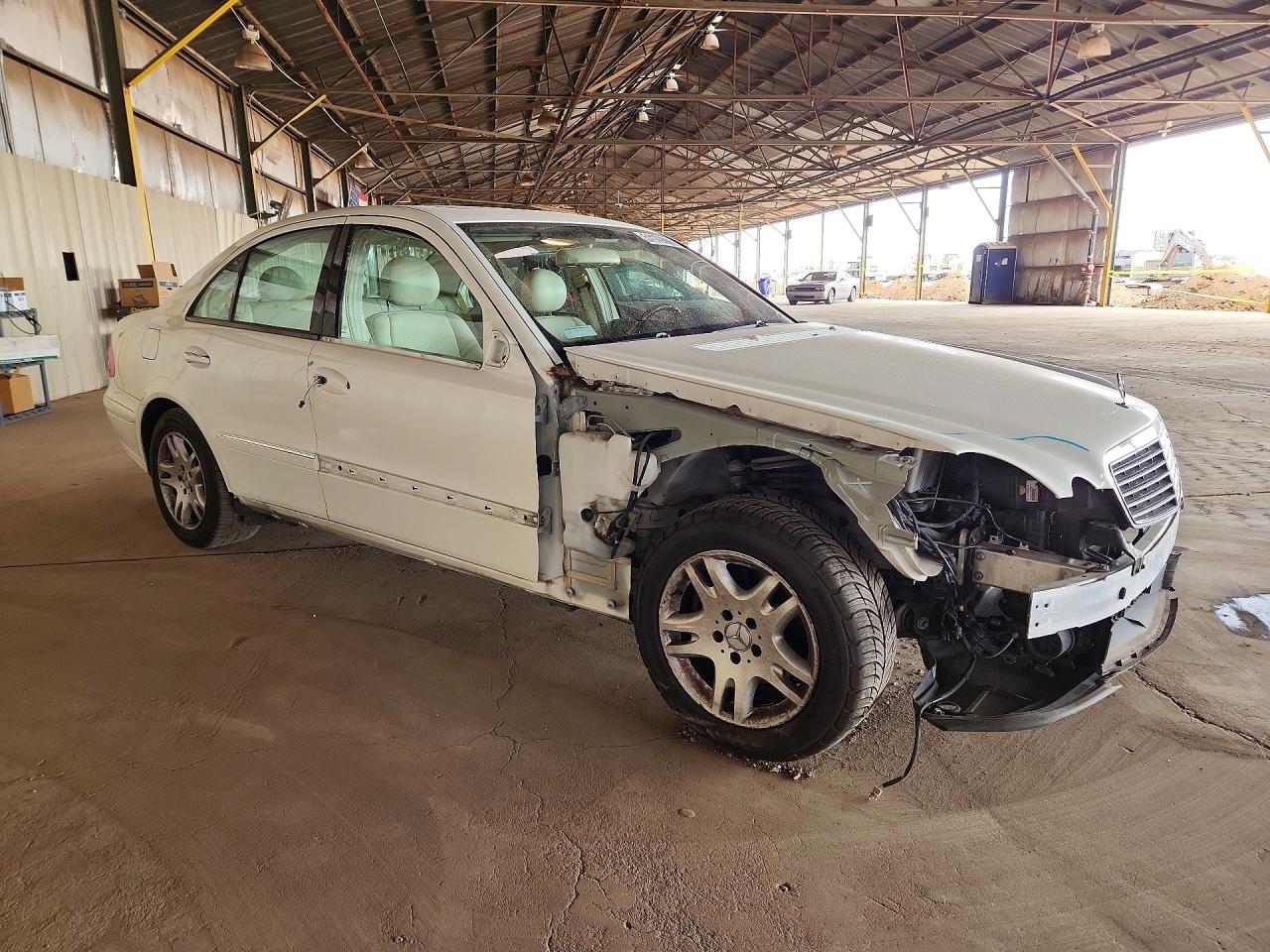 2003 Mercedes-benz E 320 White vin: WDBUF65J93A293236