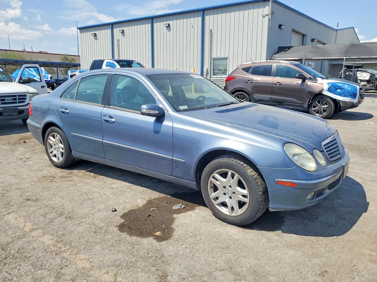 2003 Mercedes-benz E 320 Blue vin: WDBUF65J93A344542