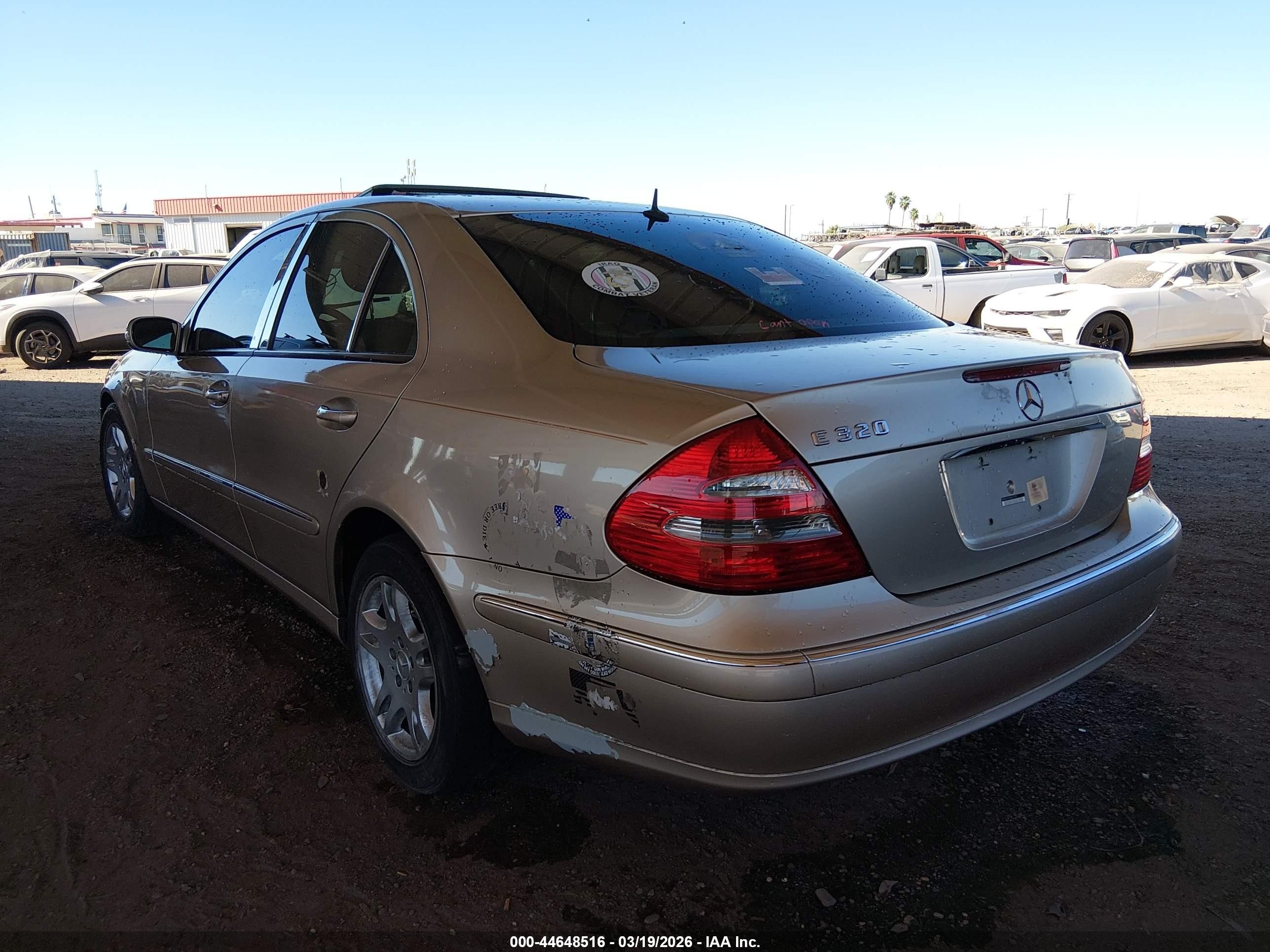 2005 Mercedes-benz E 320   Золотой vin: WDBUF65J95A617675