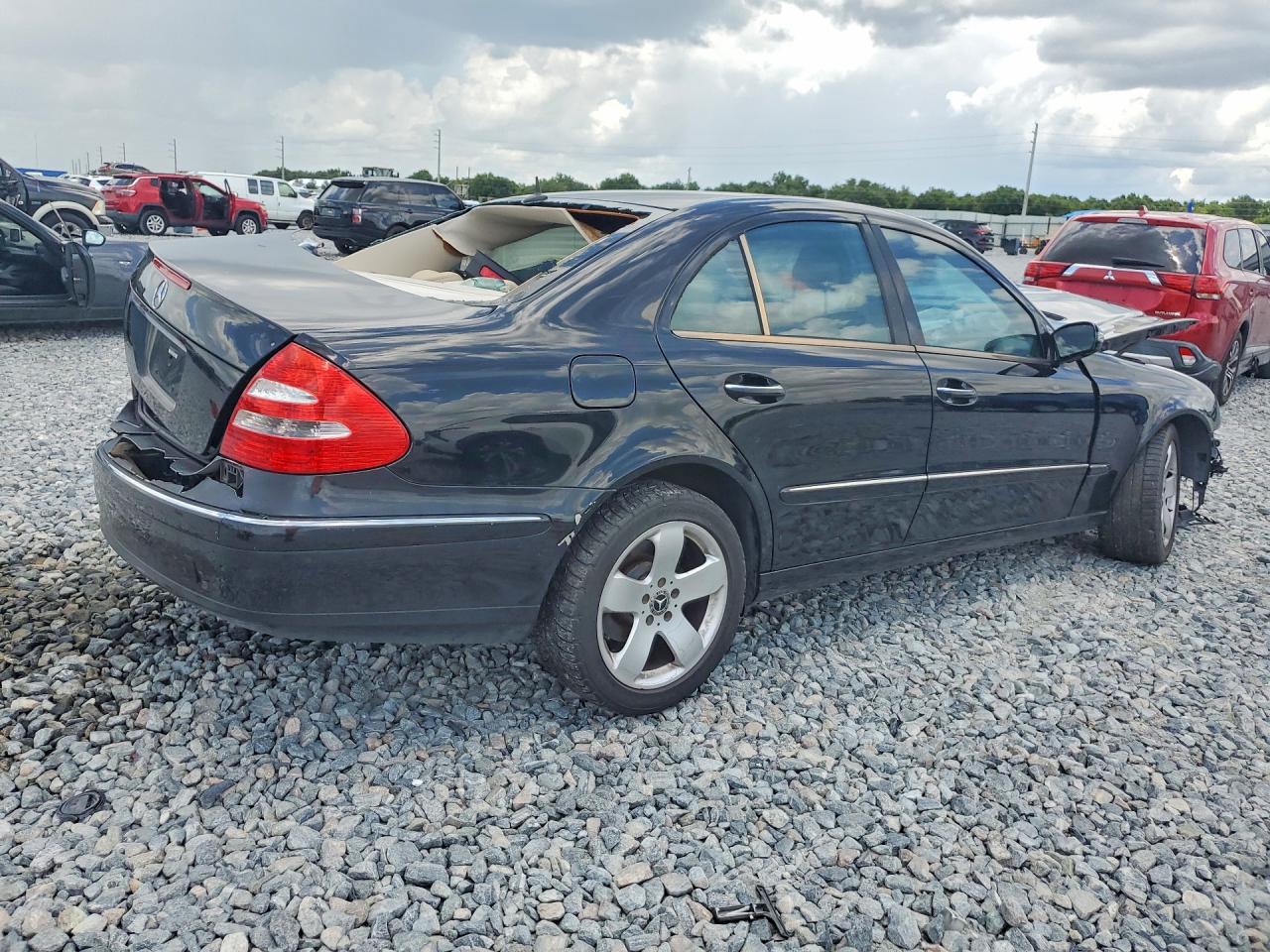 2004 Mercedes-benz E 320 Black vin: WDBUF65JX4A422652