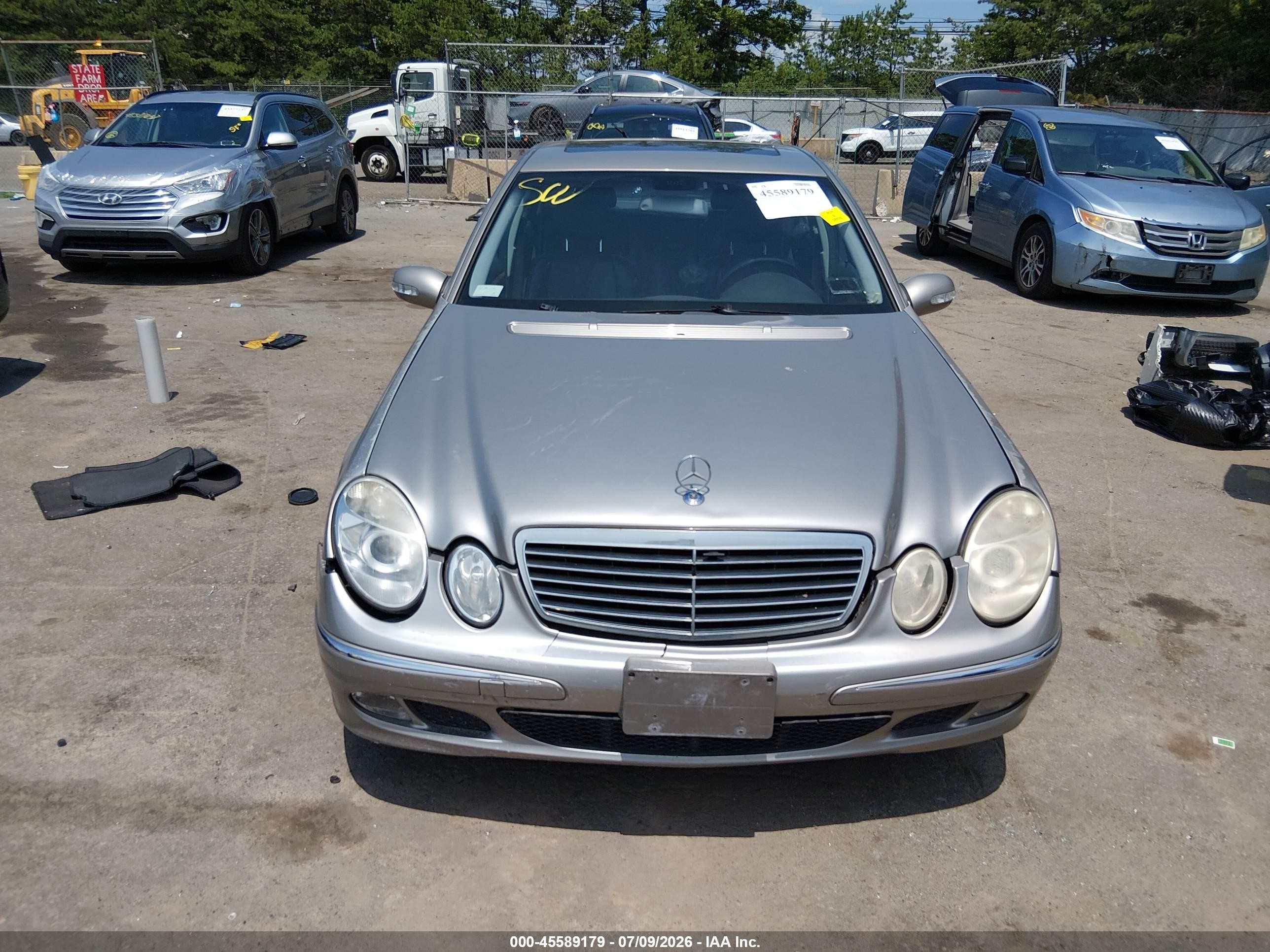 2004 Mercedes-benz E 320   Silver vin: WDBUF65JX4A425860