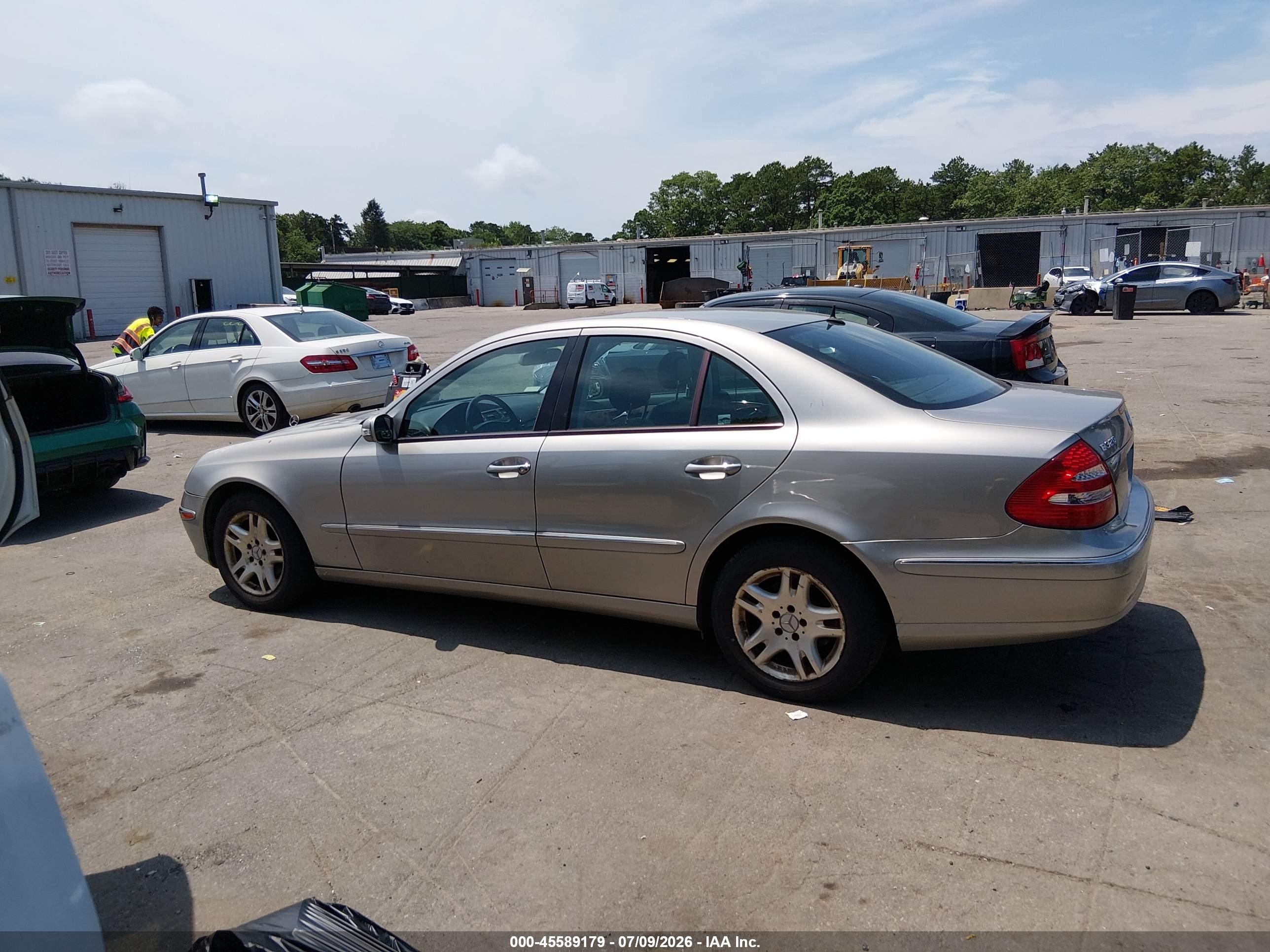 2004 Mercedes-benz E 320   Silver vin: WDBUF65JX4A425860