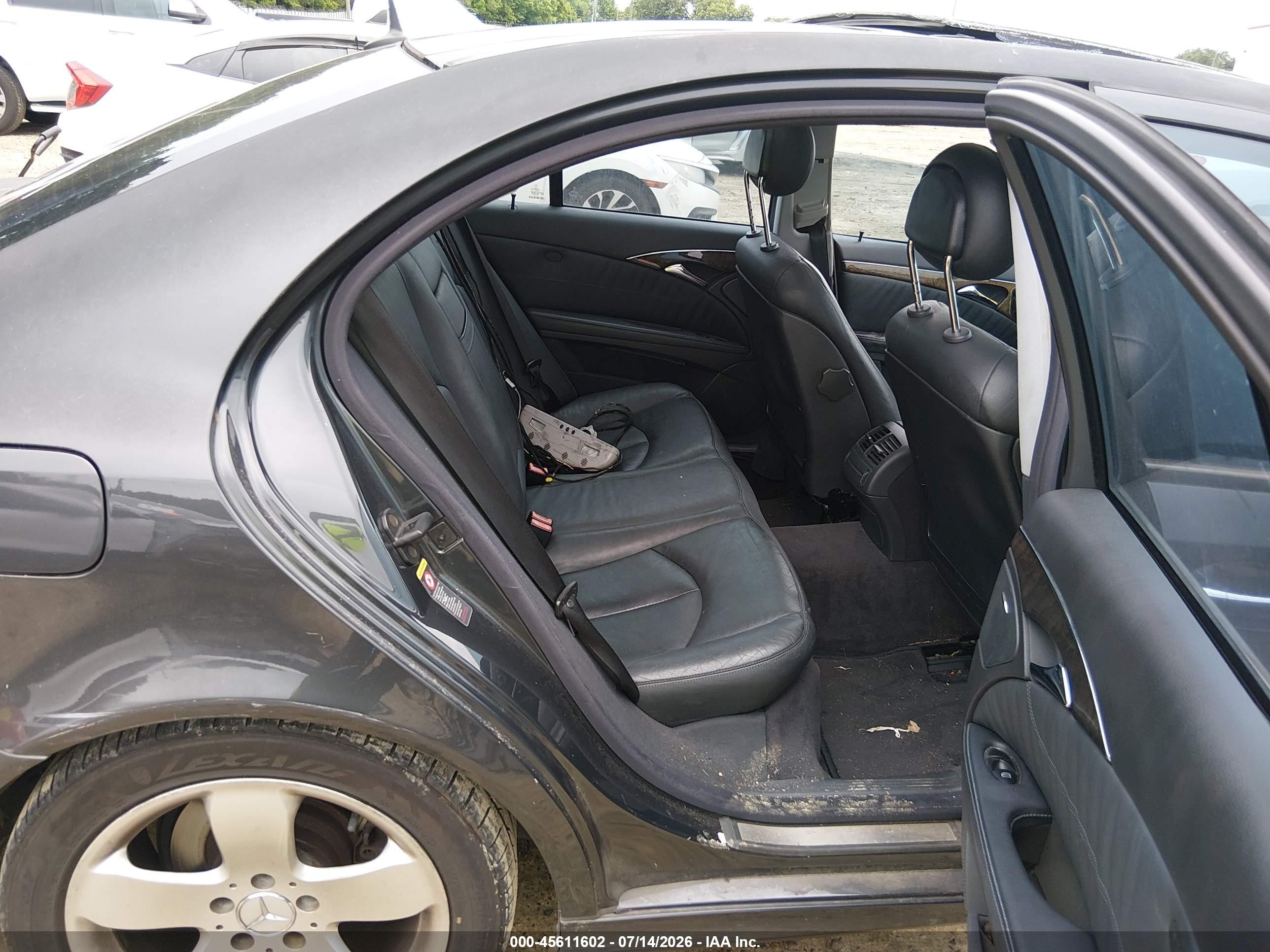 2004 Mercedes-benz E 320   Черный vin: WDBUF65JX4X112045