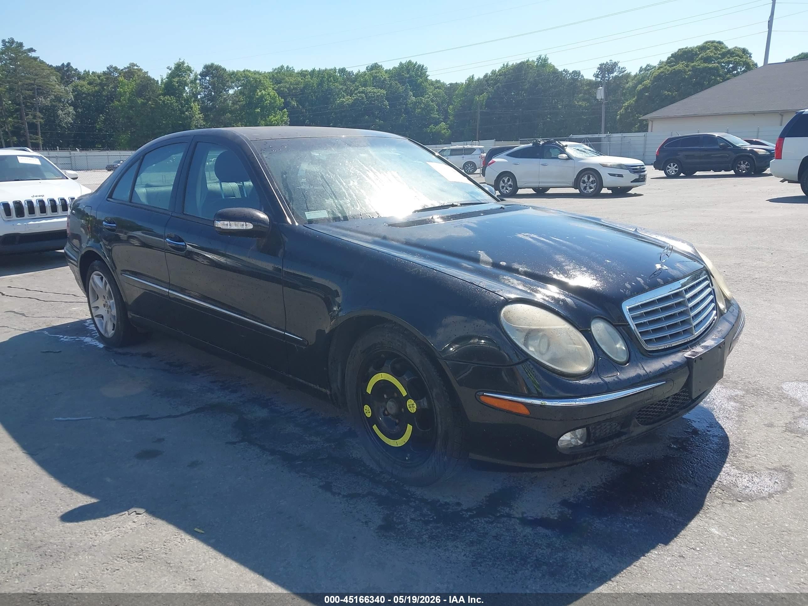2003 Mercedes-benz E 500   Black vin: WDBUF70J33A094437