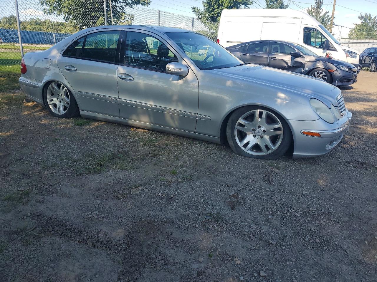 2003 Mercedes-benz E 500 Silver vin: WDBUF70J33A208758
