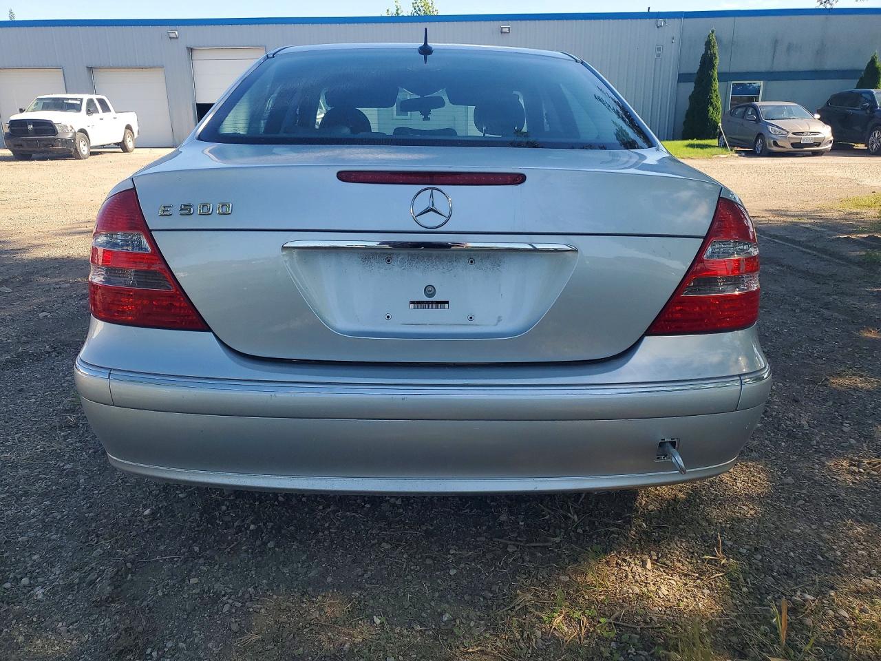 2003 Mercedes-benz E 500 Silver vin: WDBUF70J33A208758
