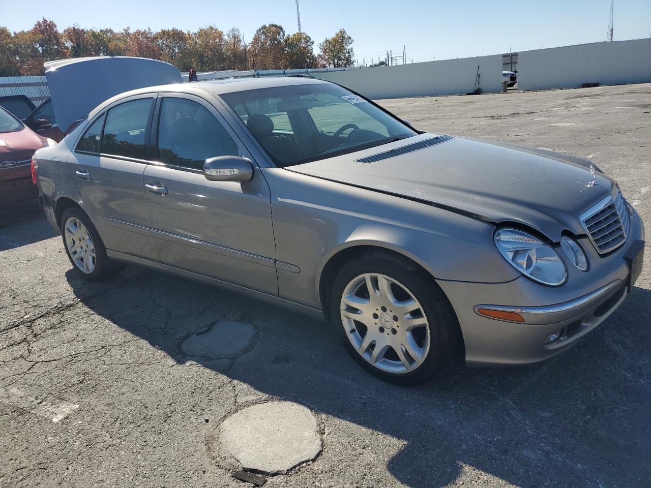 2003 Mercedes-benz E 500 Silver vin: WDBUF70J33A308908