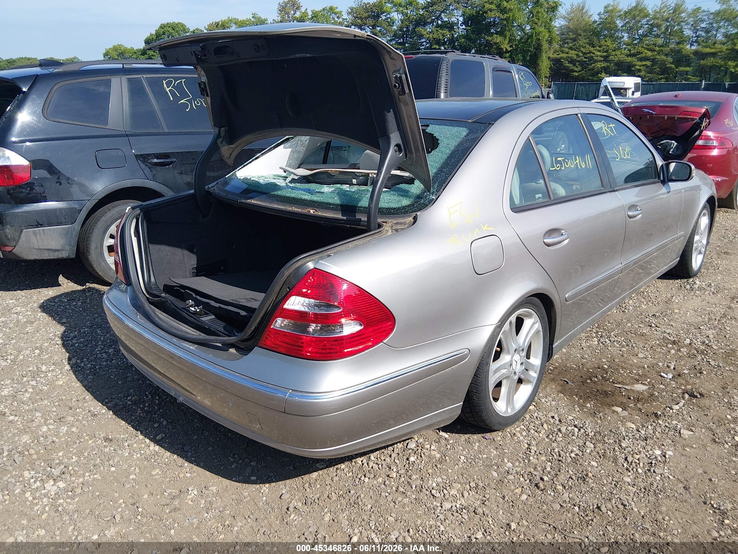 2004 Mercedes-benz E 500   Gray vin: WDBUF70J34A463573
