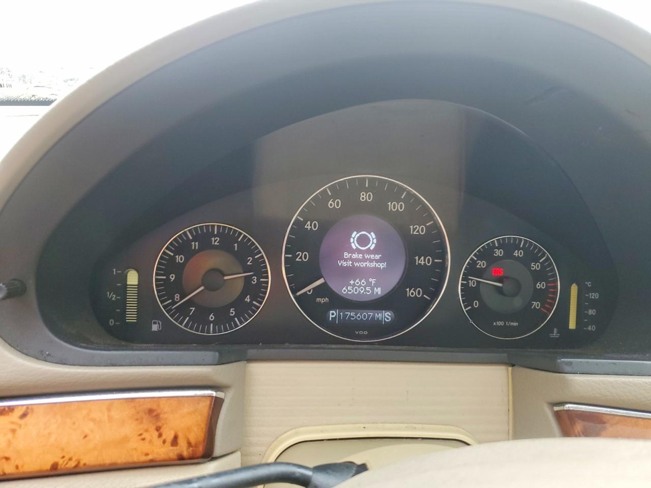 2004 Mercedes-benz E 500 Серебряный vin: WDBUF70J74A428664