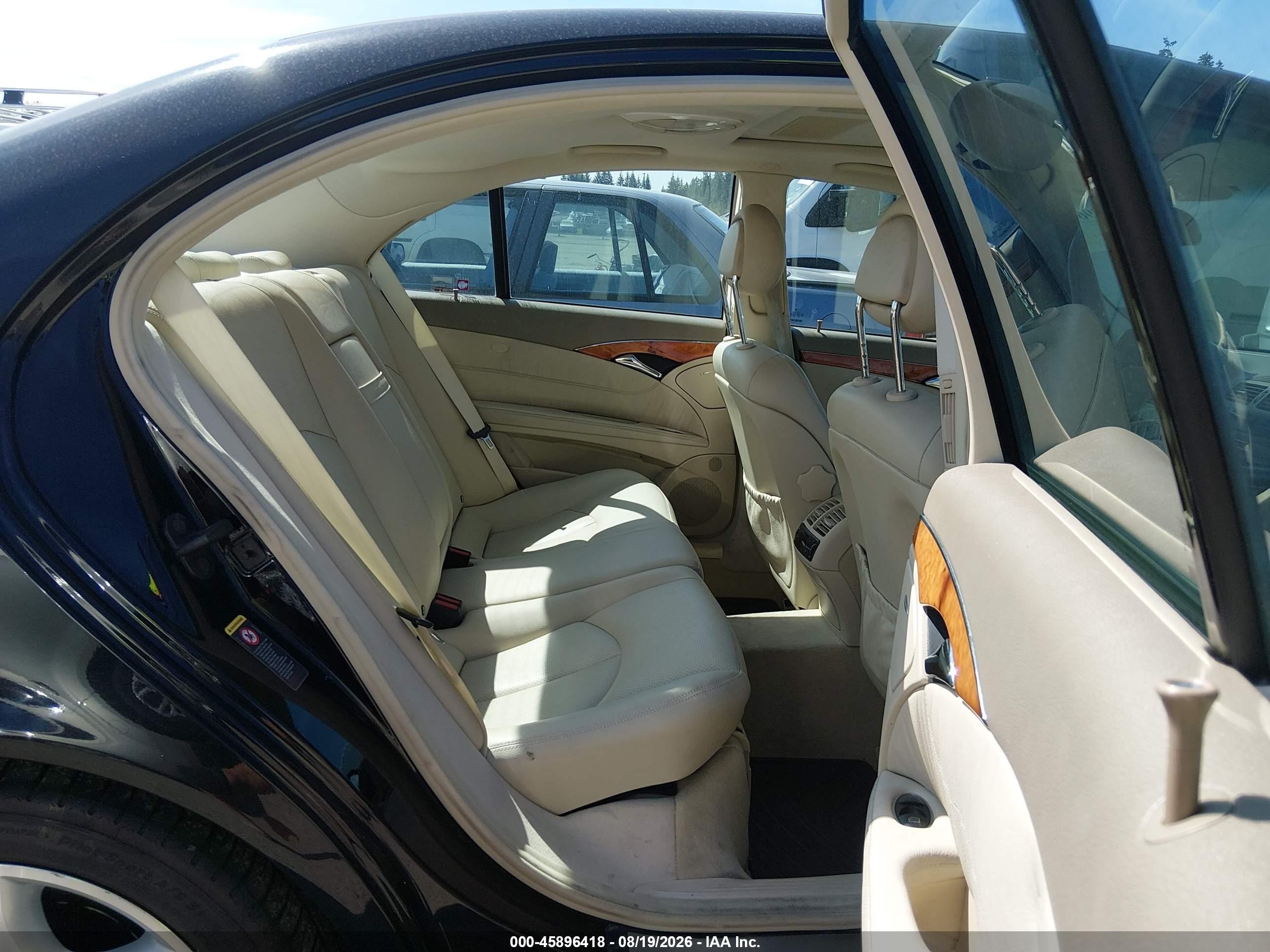 2003 Mercedes-benz E 500   Black vin: WDBUF70J83A142904