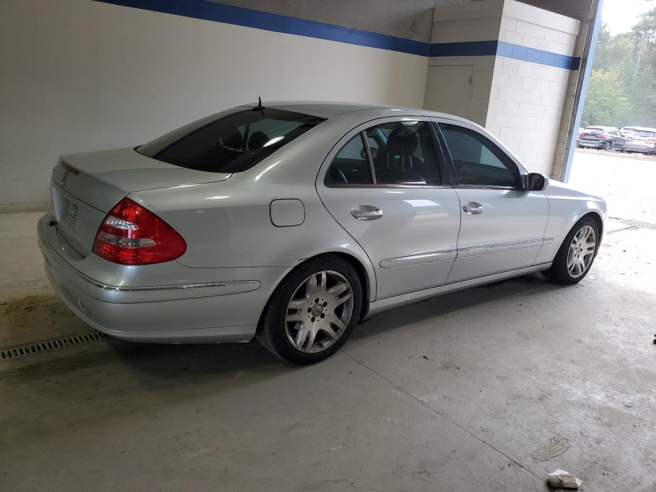 2003 Mercedes-benz E 500 Серебряный vin: WDBUF70J83A334582