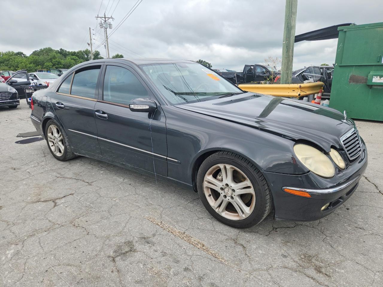2004 Mercedes-benz E 500 Gray vin: WDBUF70J84A412764