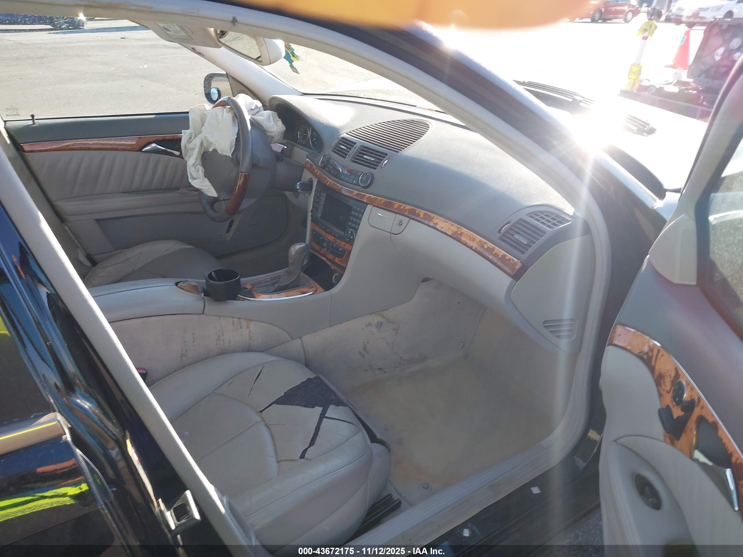 2004 Mercedes-benz E 500   Black vin: WDBUF70J84A579478