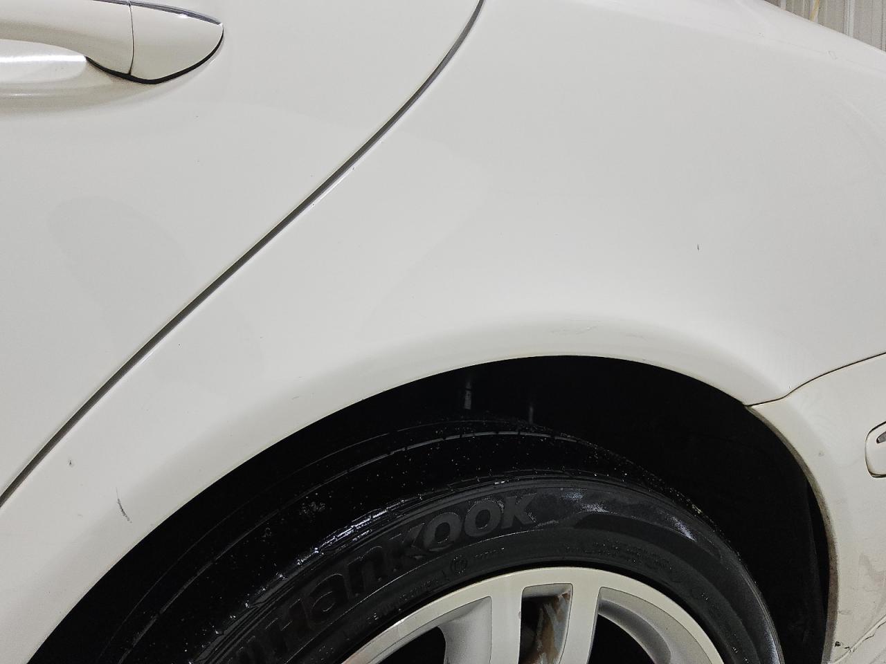 2004 Mercedes-benz E 500 Белый vin: WDBUF70J84A589993 Damage: Left Qtr Panel, Heavy Scratch, 1/2 To 1 Inch