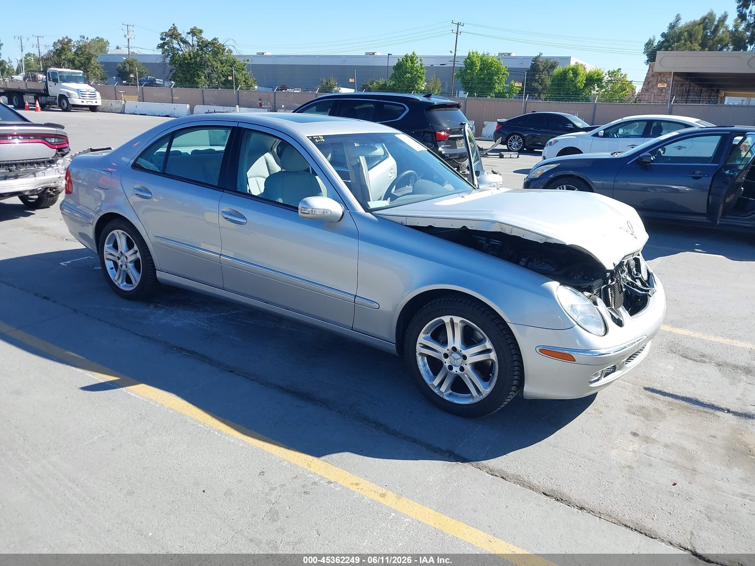2004 Mercedes-benz E 500 Серый vin: WDBUF70J94A470317