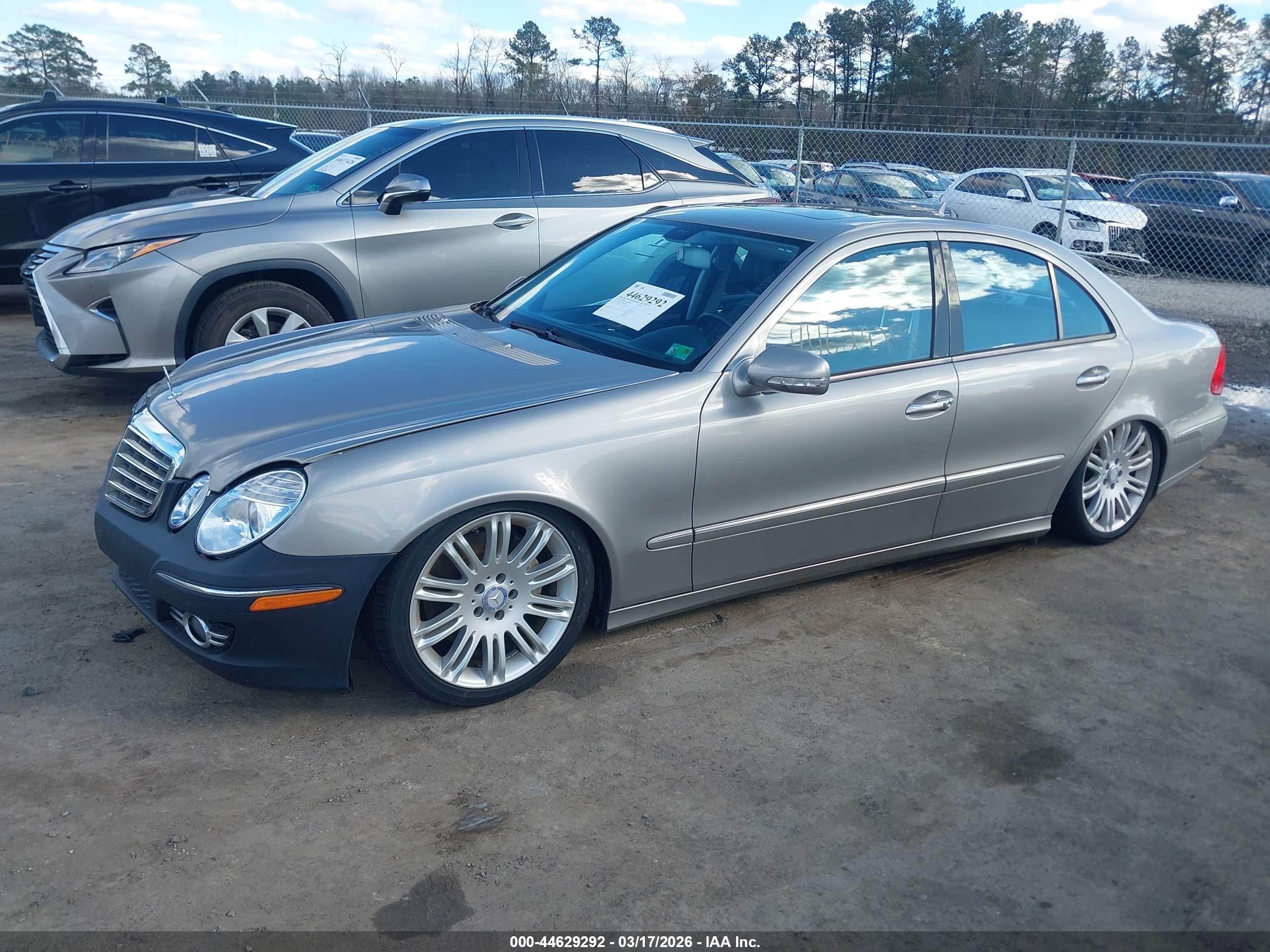 2007 Mercedes-benz E 550   Gray vin: WDBUF72X47B074716