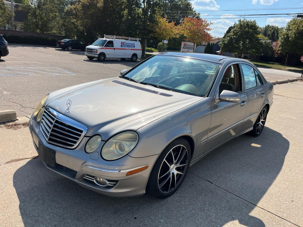 2007 Mercedes-benz E 550 Brown vin: WDBUF72X57B138617