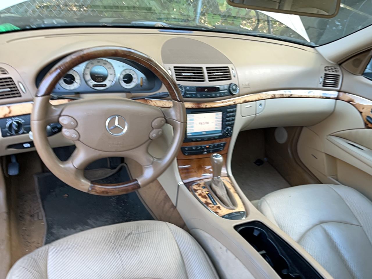 2007 Mercedes-benz E 550 Brown vin: WDBUF72X57B138617