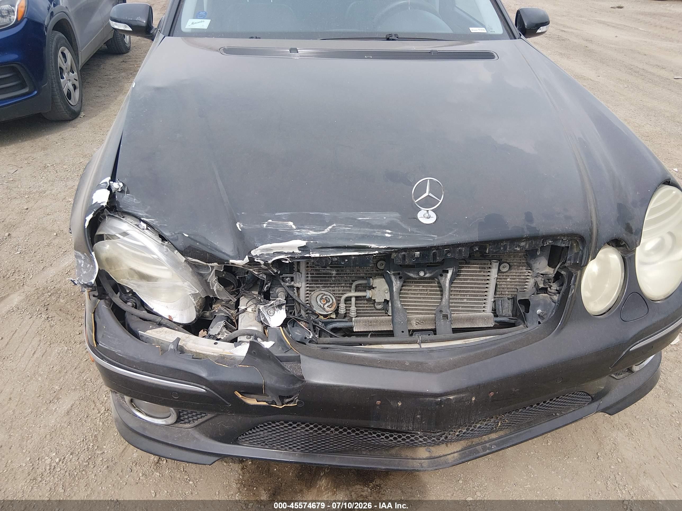 2009 Mercedes-benz E 550   Black vin: WDBUF72X69B370730