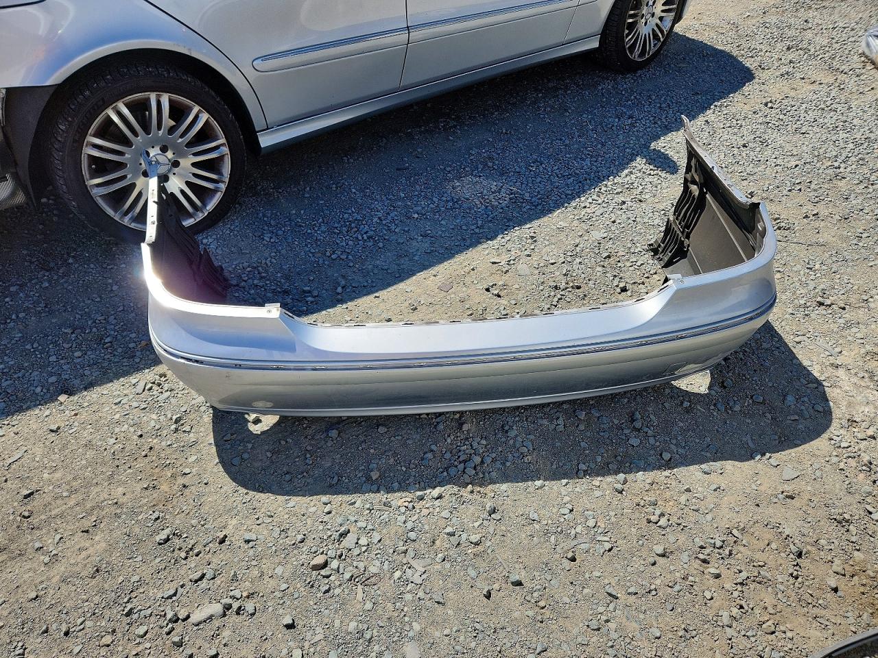 2007 Mercedes-benz E 550 Серебряный vin: WDBUF72X97B036673