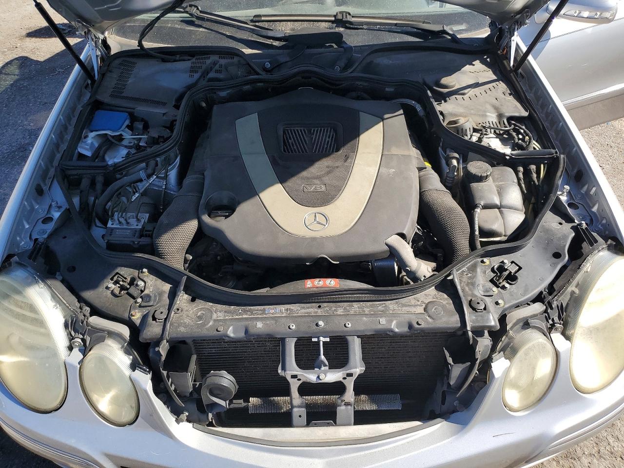 2007 Mercedes-benz E 550 Серебряный vin: WDBUF72X97B114983