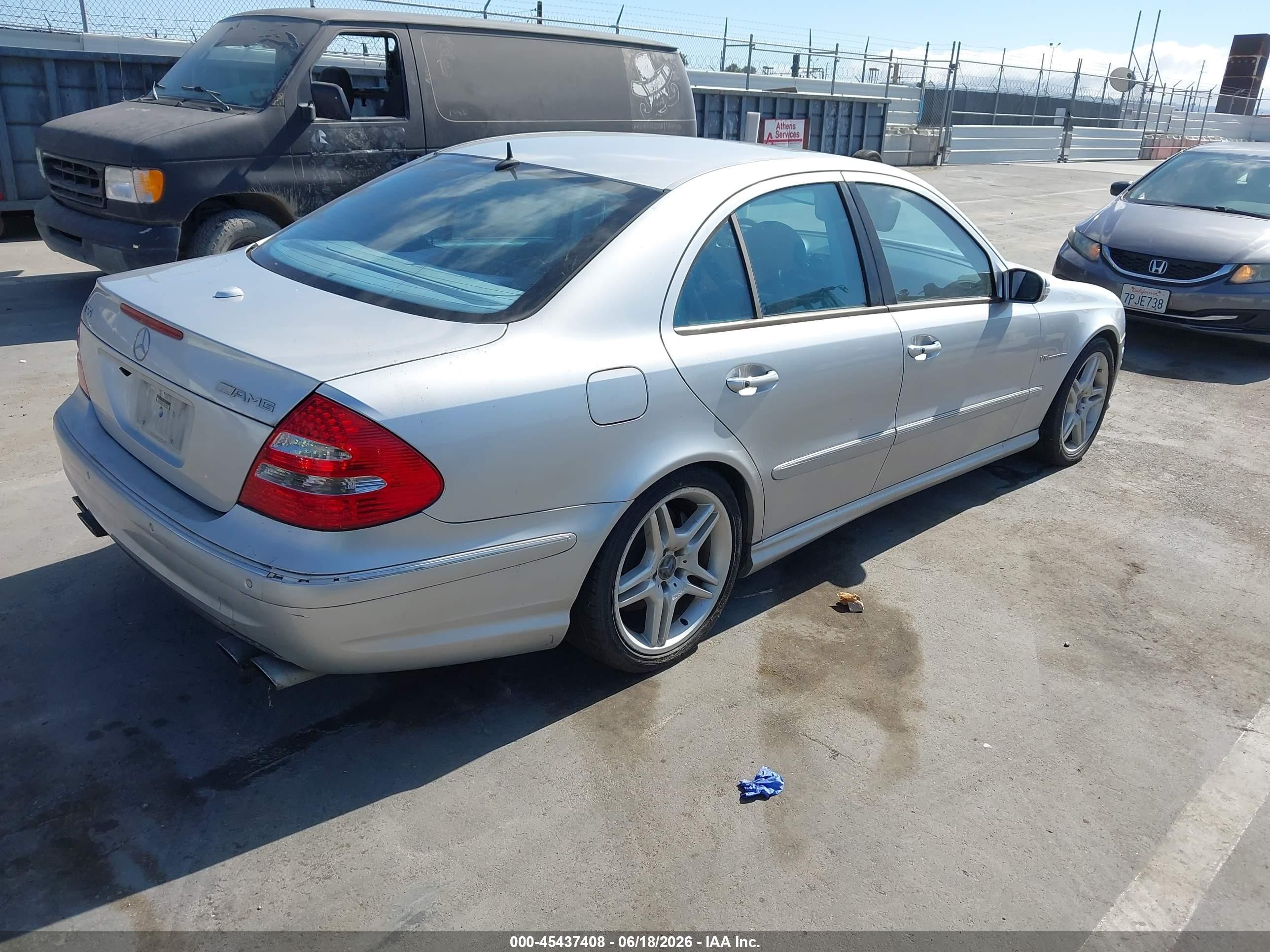 2005 Mercedes-benz E 55 Amg   Серебряный vin: WDBUF76J15A779496