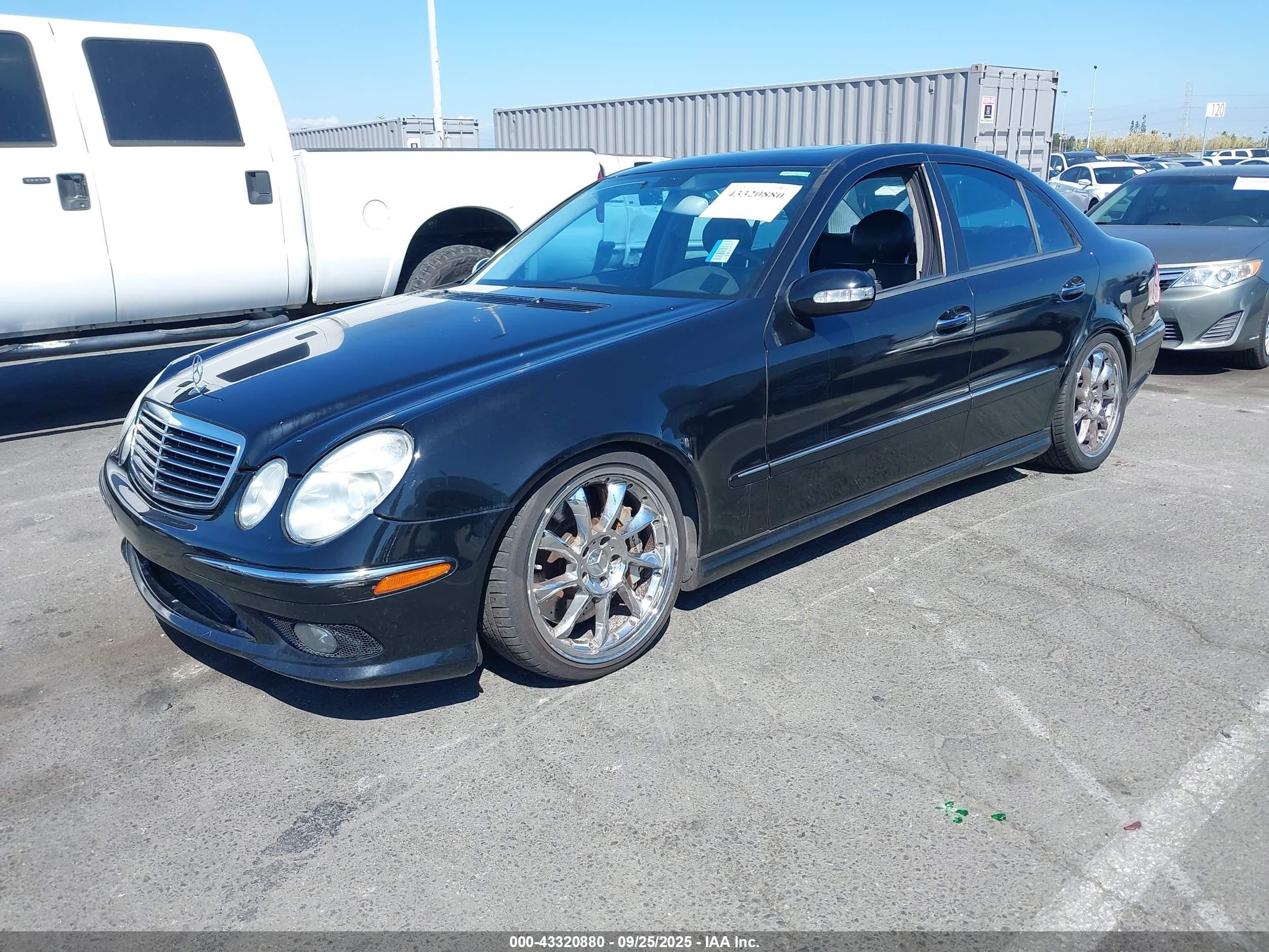 2005 Mercedes-benz E55amg   Black vin: WDBUF76J55A674041