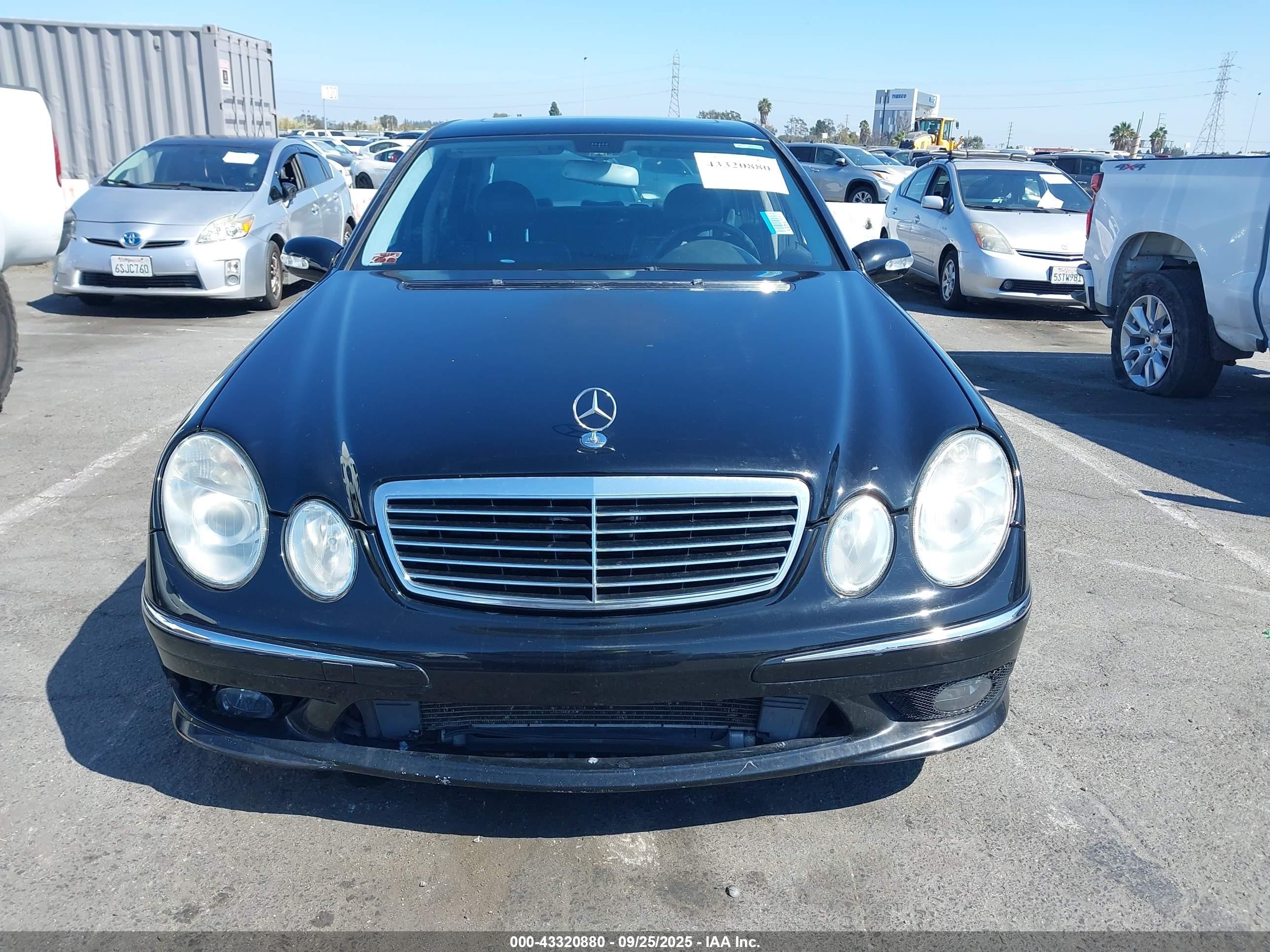 2005 Mercedes-benz E55amg   Black vin: WDBUF76J55A674041