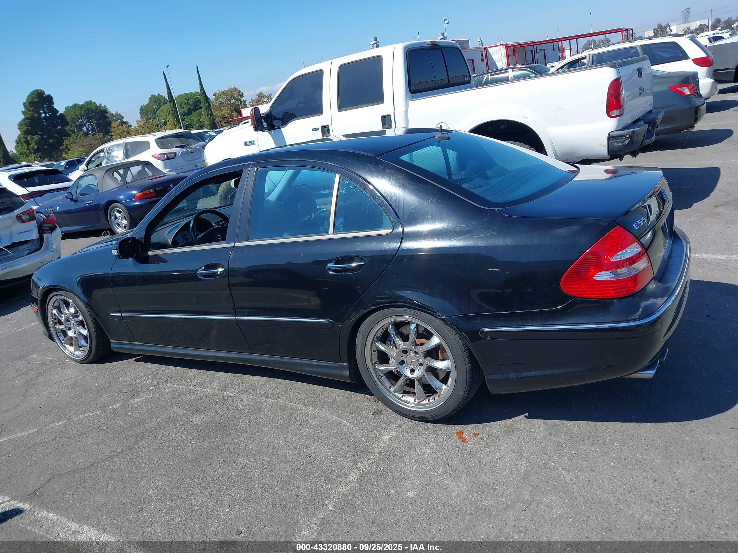 2005 Mercedes-benz E55amg   Black vin: WDBUF76J55A674041