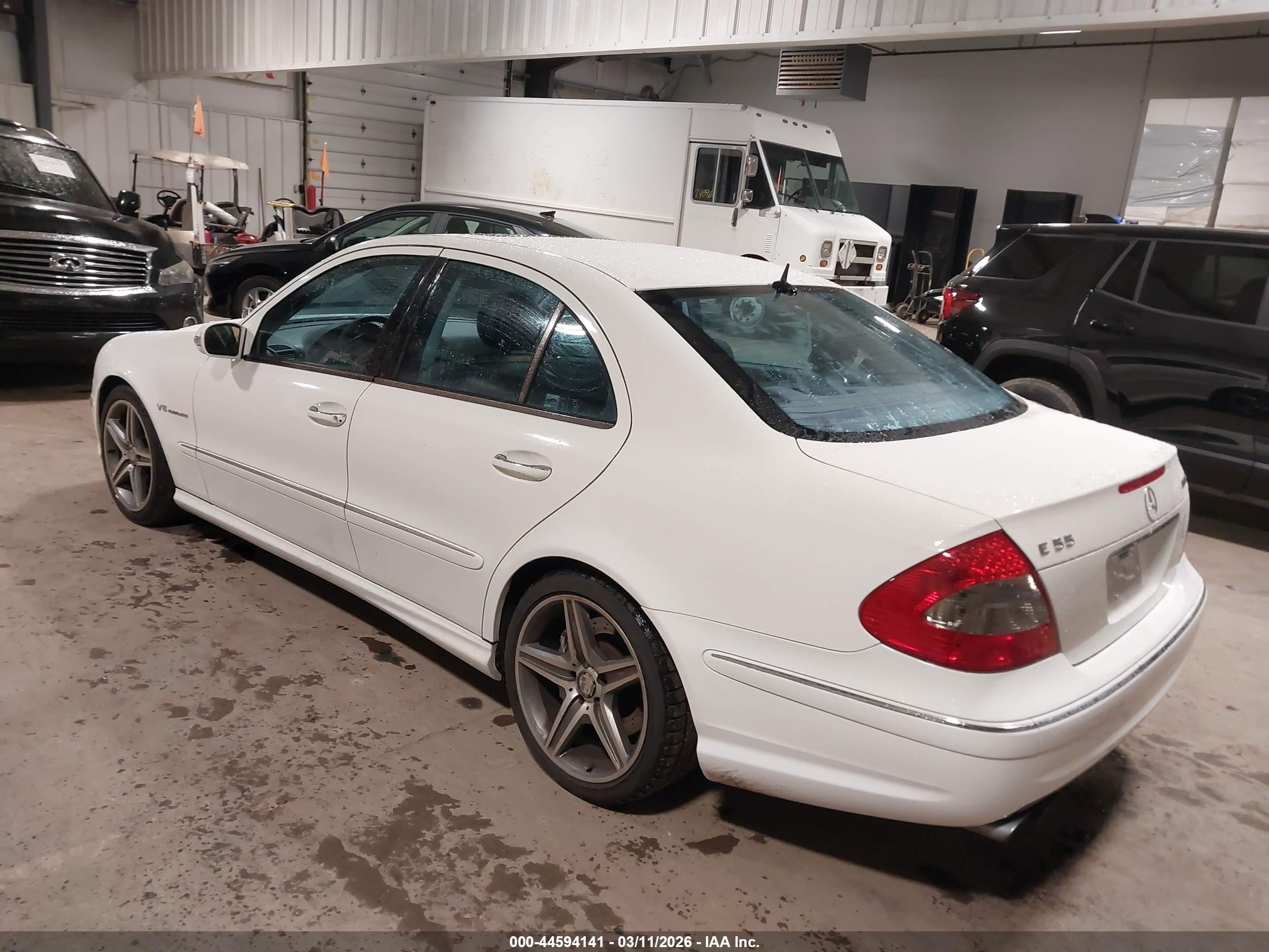 2004 Mercedes-benz E 55 Amg   White vin: WDBUF76J84A398730