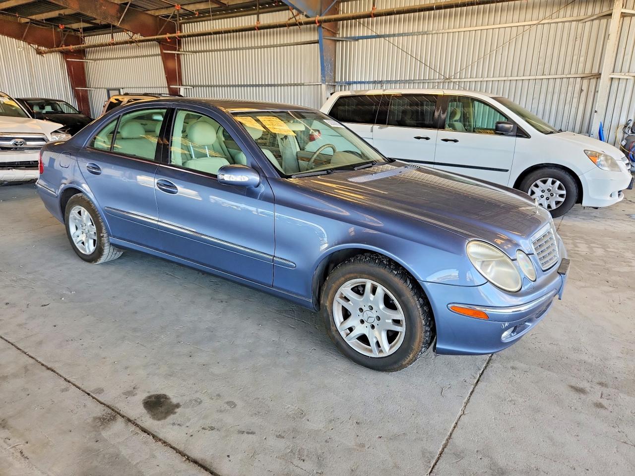 2004 Mercedes-benz E 320 4matic Blue vin: WDBUF82J24X111293