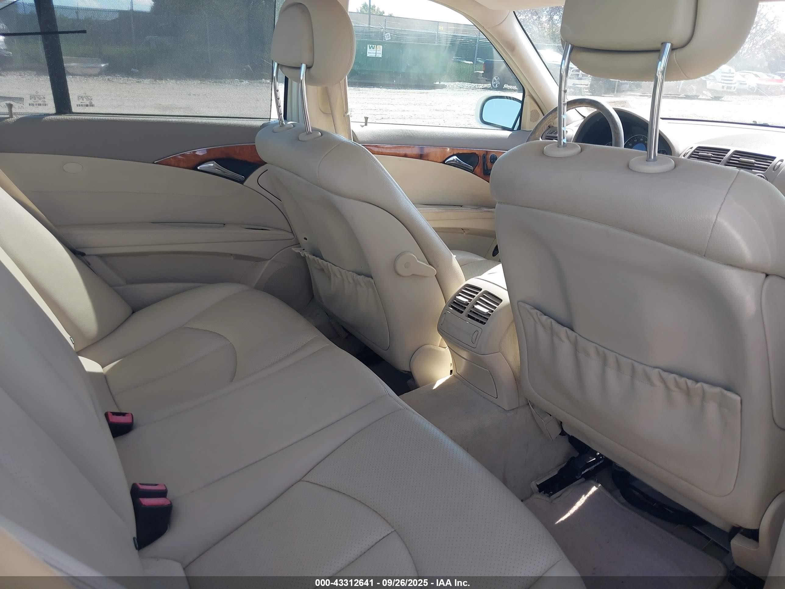 2005 Mercedes-benz E 320 4matic White vin: WDBUF82J65X175239