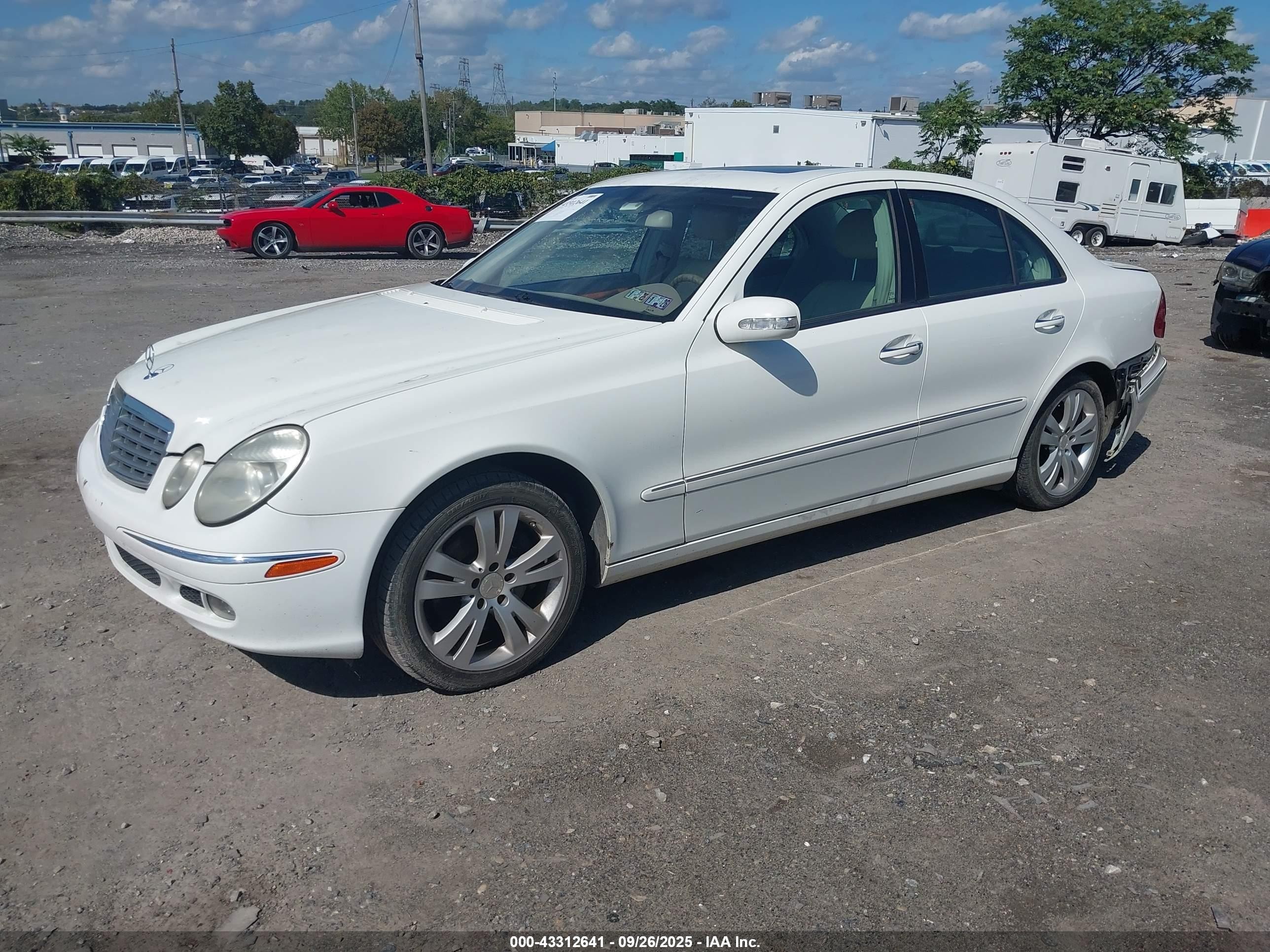 2005 Mercedes-benz E 320 4matic White vin: WDBUF82J65X175239