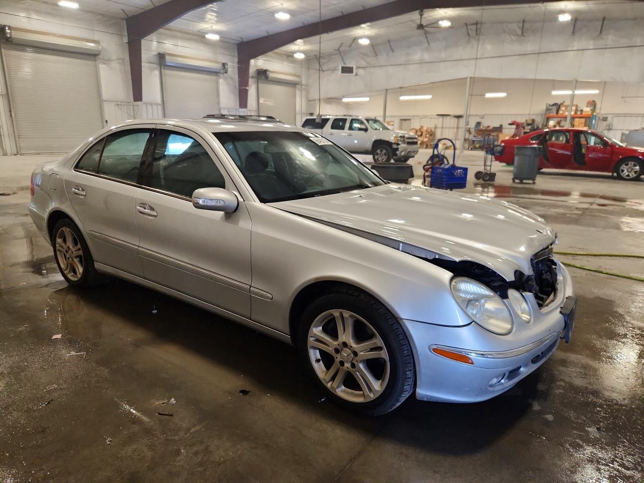 2005 Mercedes-benz E 500 4matic Серебряный vin: WDBUF83J65X169486