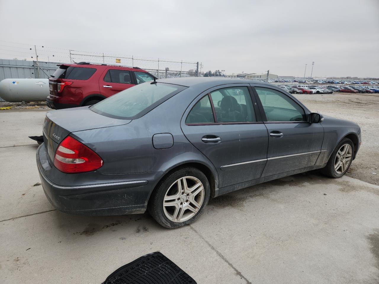 2006 Mercedes Benz E-class Silver vin: WDBUF87J36X187813
