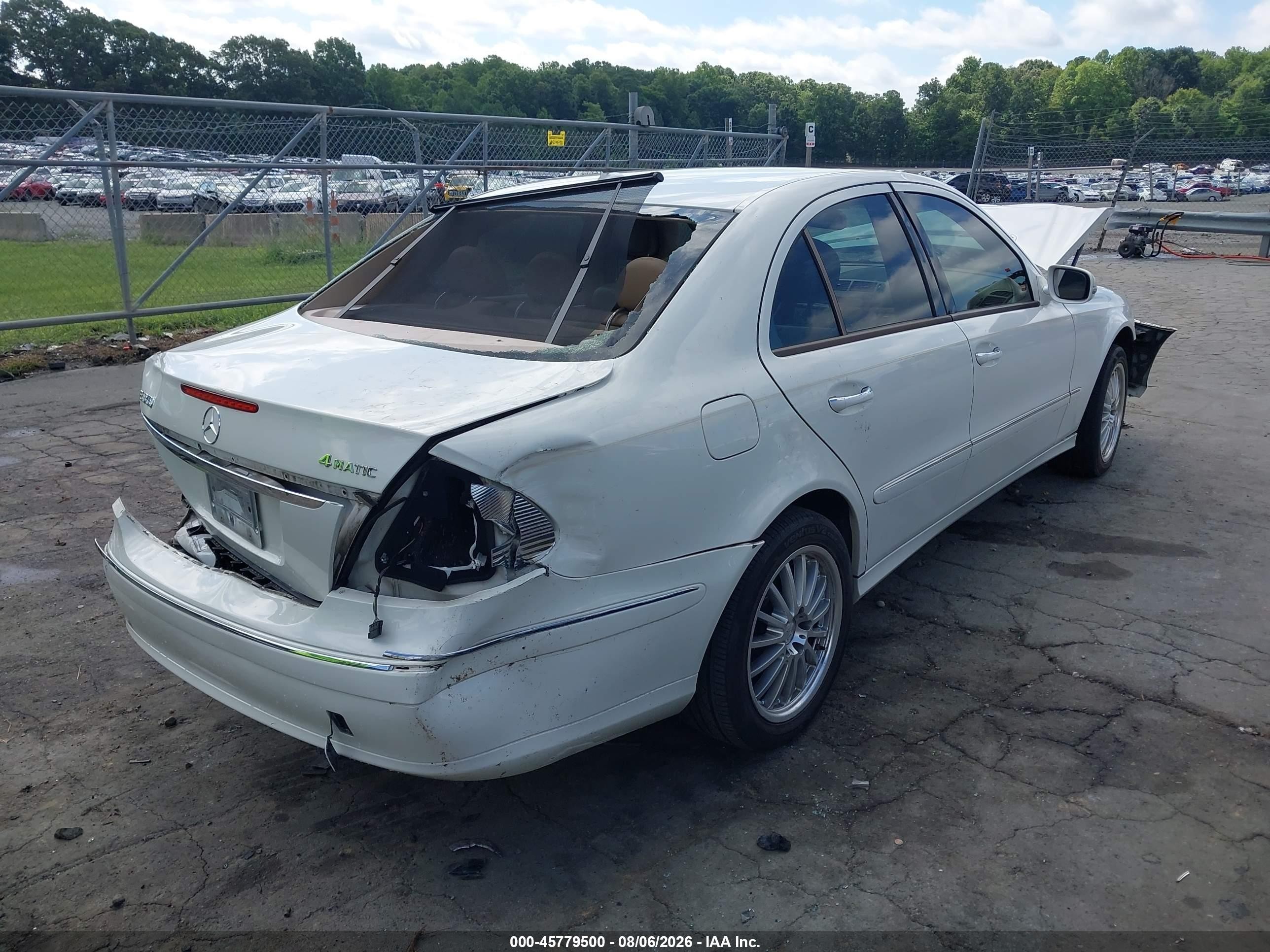 2008 Mercedes-benz E 350 4matic White vin: WDBUF87X08B207004