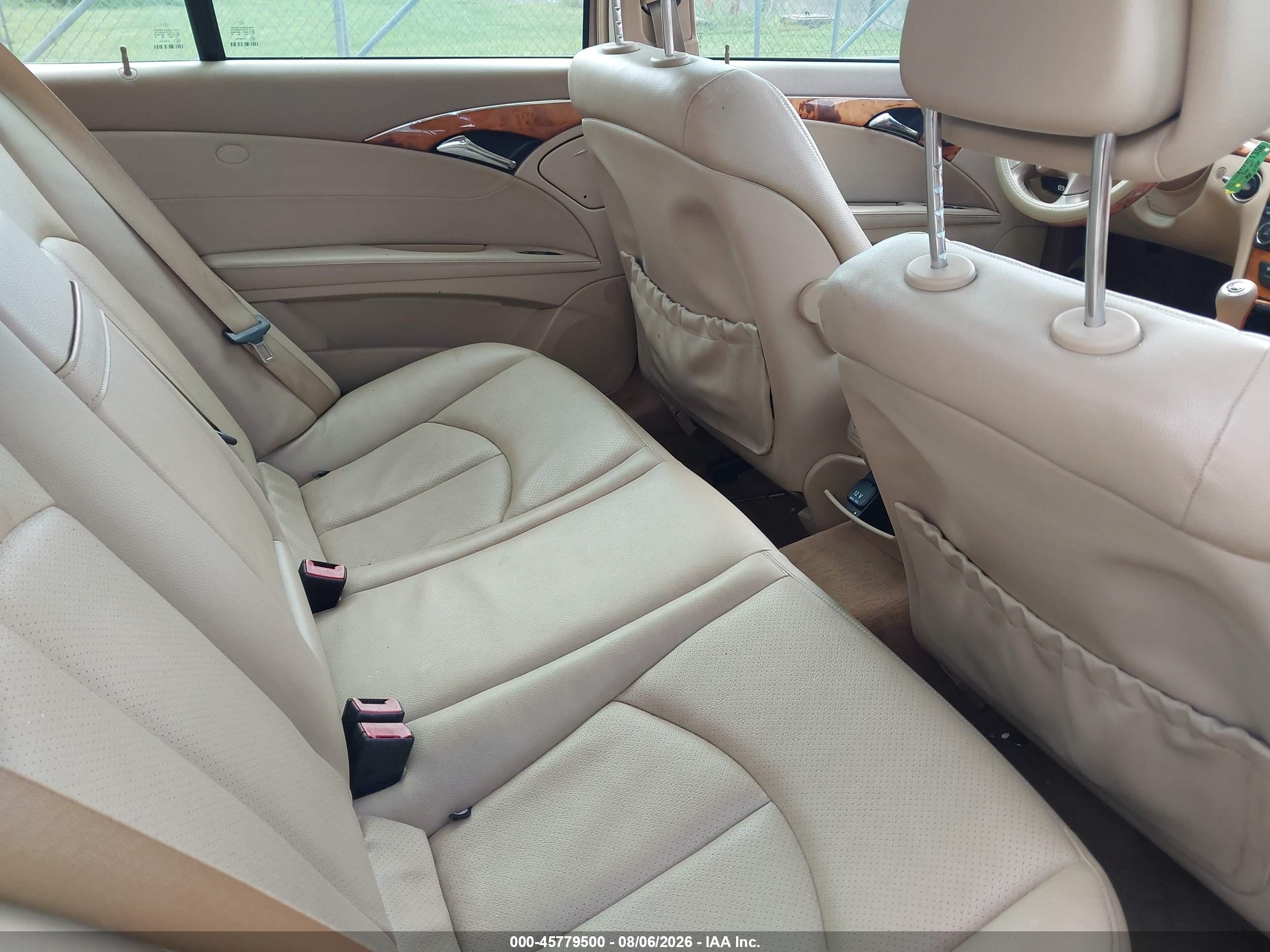 2008 Mercedes-benz E 350 4matic White vin: WDBUF87X08B207004