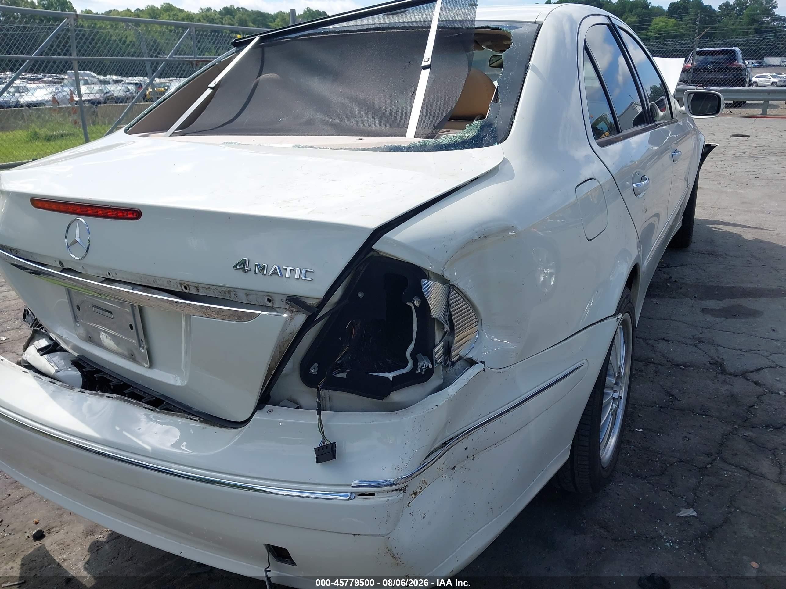 2008 Mercedes-benz E 350 4matic White vin: WDBUF87X08B207004