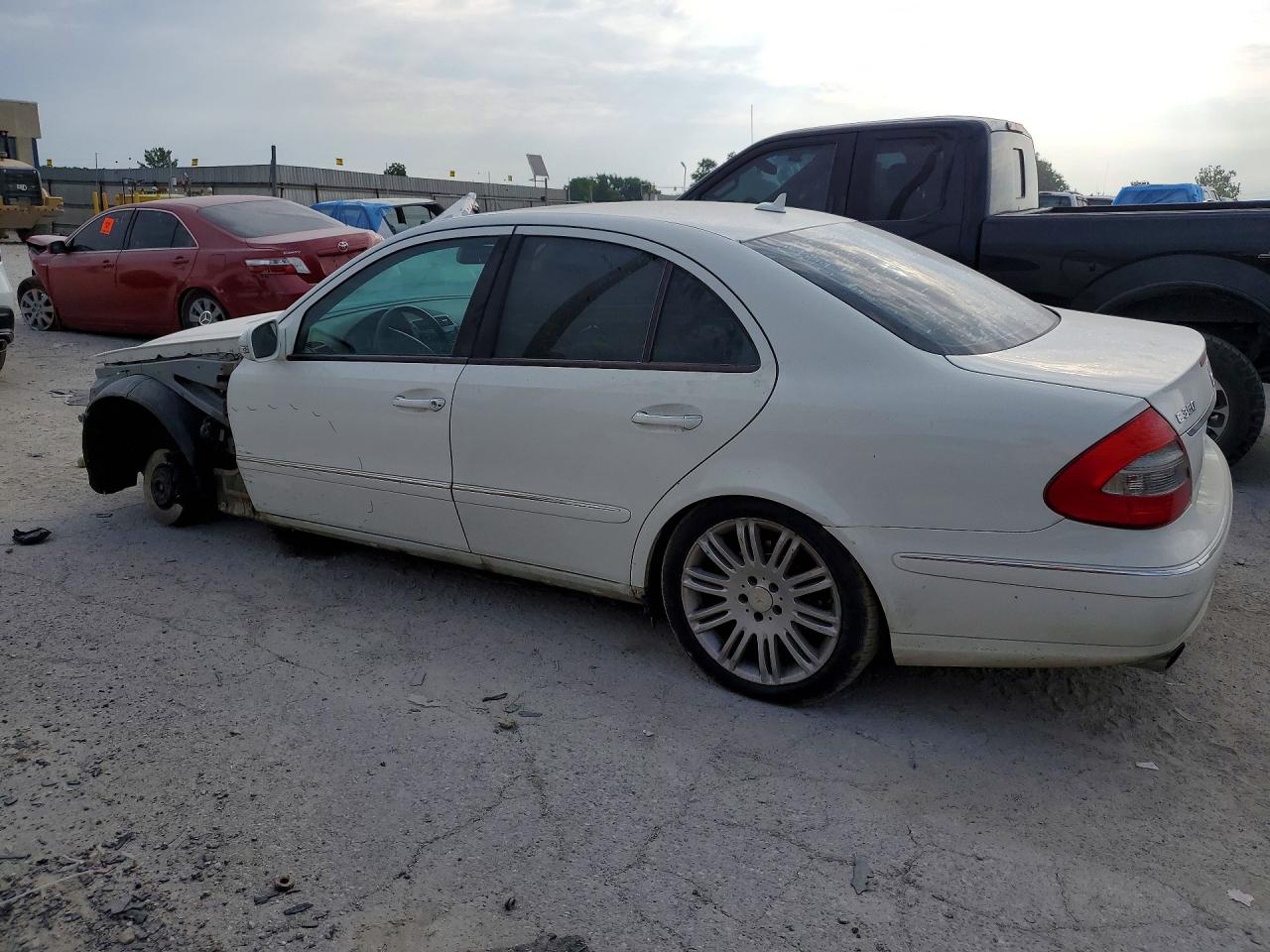 2008 Mercedes-benz E 350 4matic Белый vin: WDBUF87X18B307807