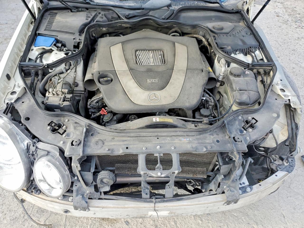 2008 Mercedes-benz E 350 4matic Белый vin: WDBUF87X18B307807
