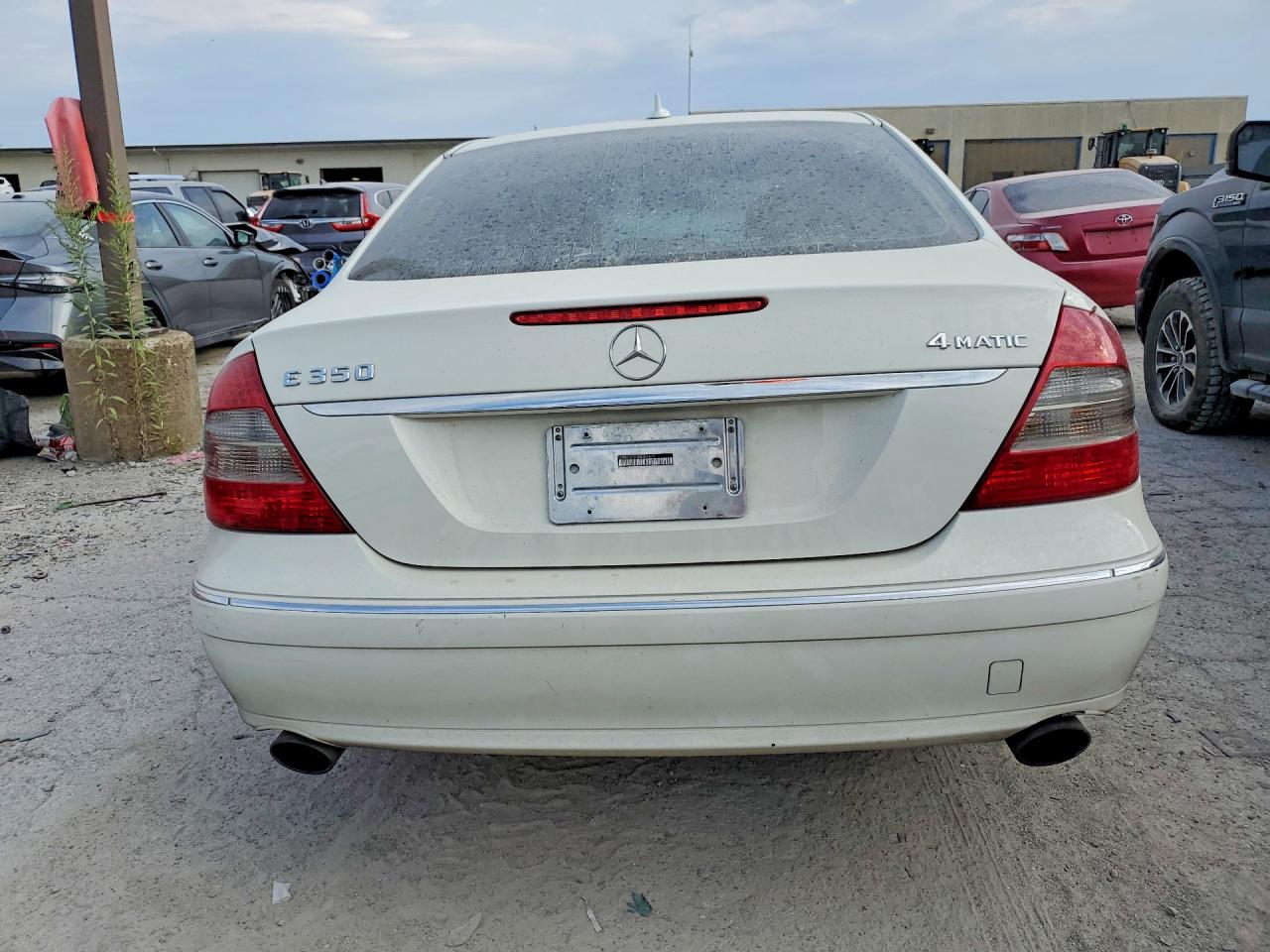 2008 Mercedes-benz E 350 4matic Белый vin: WDBUF87X18B307807