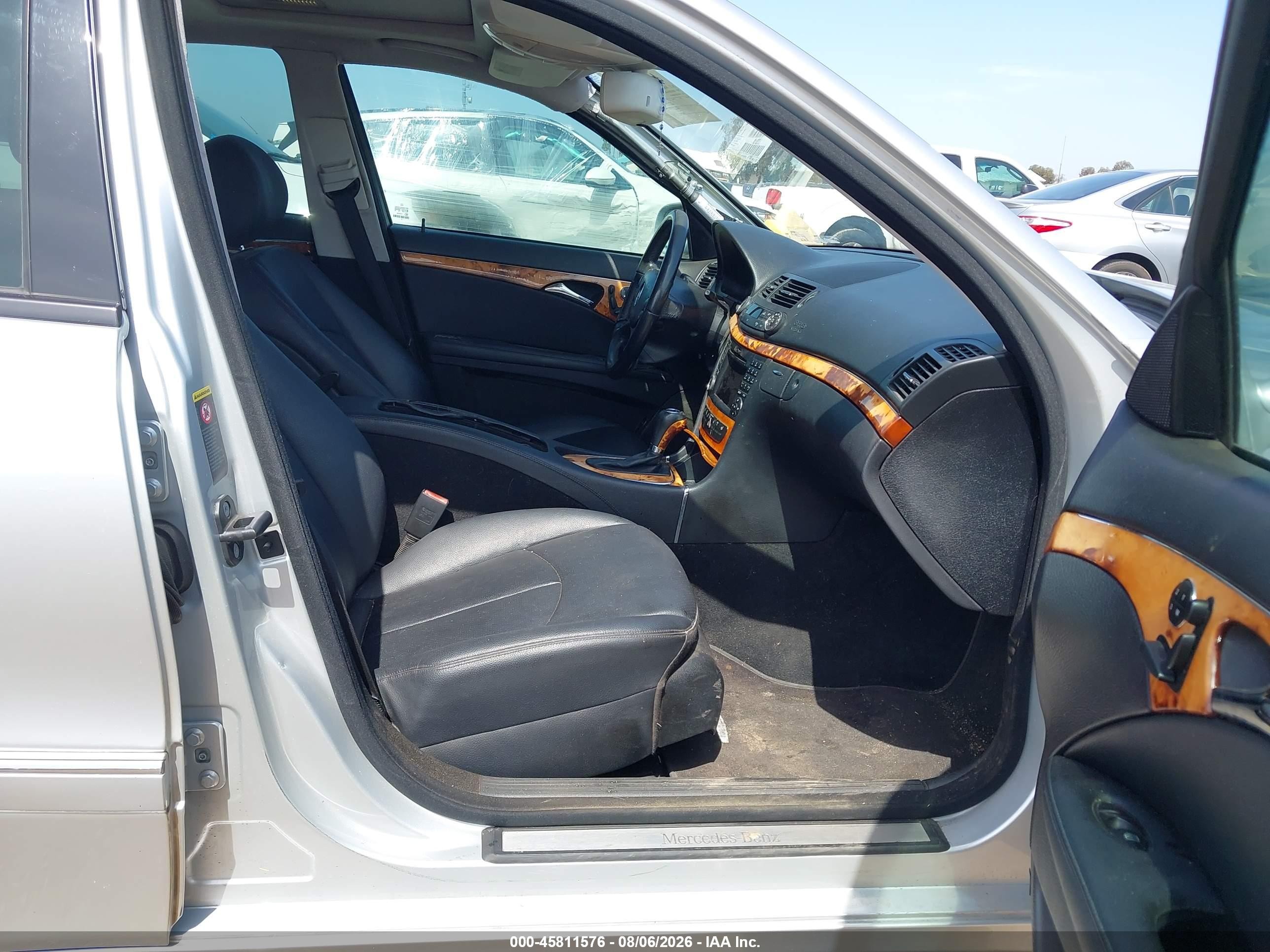 2009 Mercedes-benz E 350 4matic Серый vin: WDBUF87X19B386459