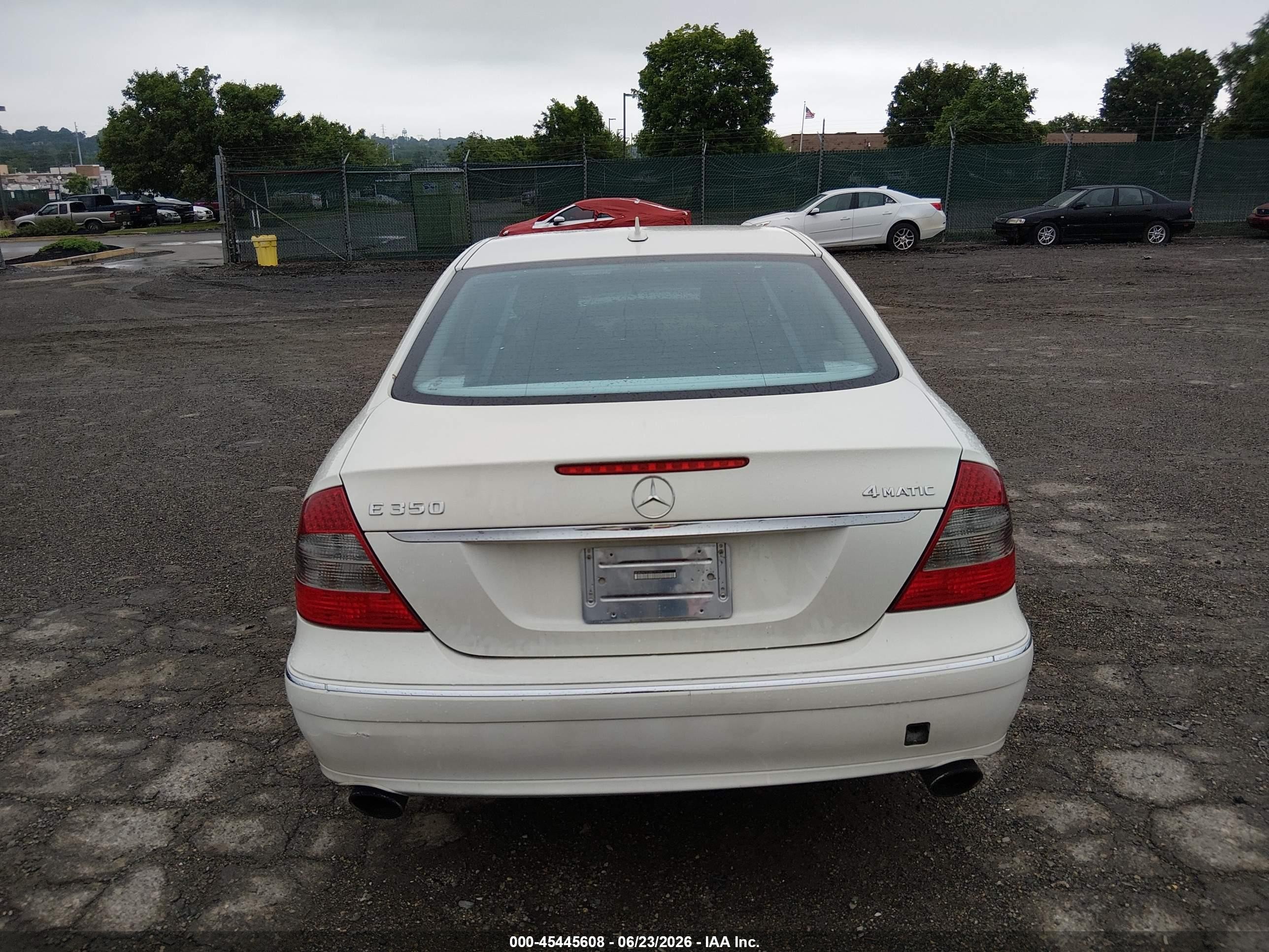 2008 Mercedes-benz E 350 4matic White vin: WDBUF87X28B191954