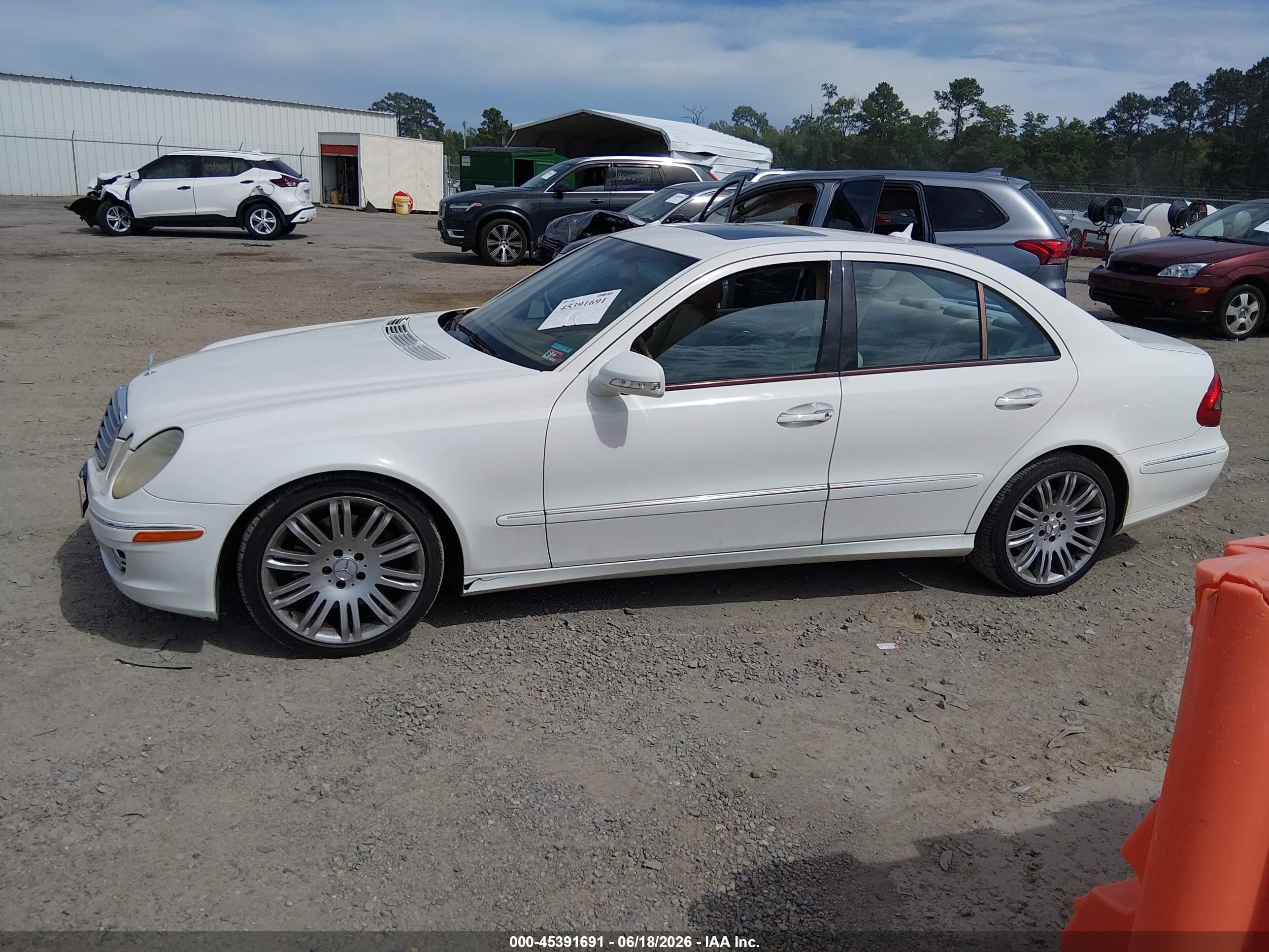 2007 Mercedes-benz E 350 4matic White vin: WDBUF87X47B150997
