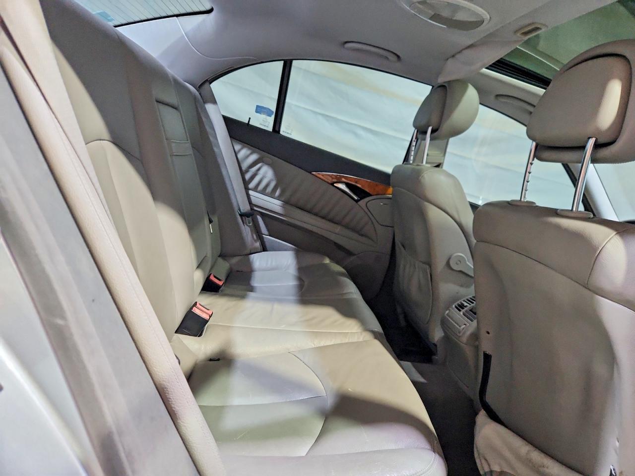 2008 Mercedes-benz E 350 4matic Silver vin: WDBUF87X58B228852