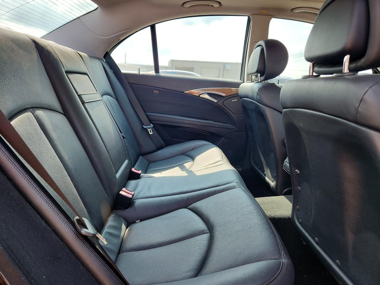 2009 Mercedes-benz E 350 4matic Black vin: WDBUF87X59B378588