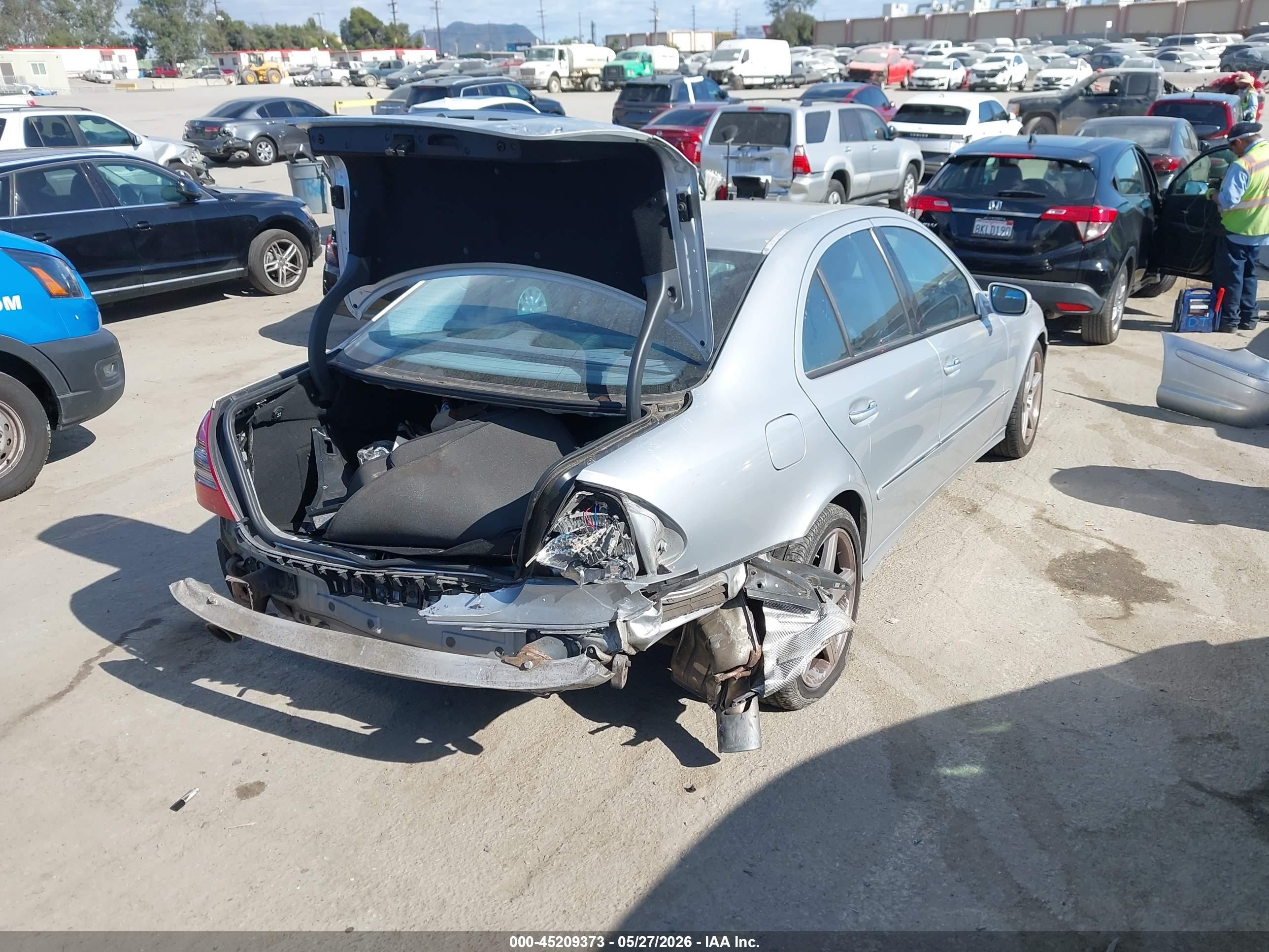 2008 Mercedes-benz E 350 4matic Silver vin: WDBUF87X68B256885