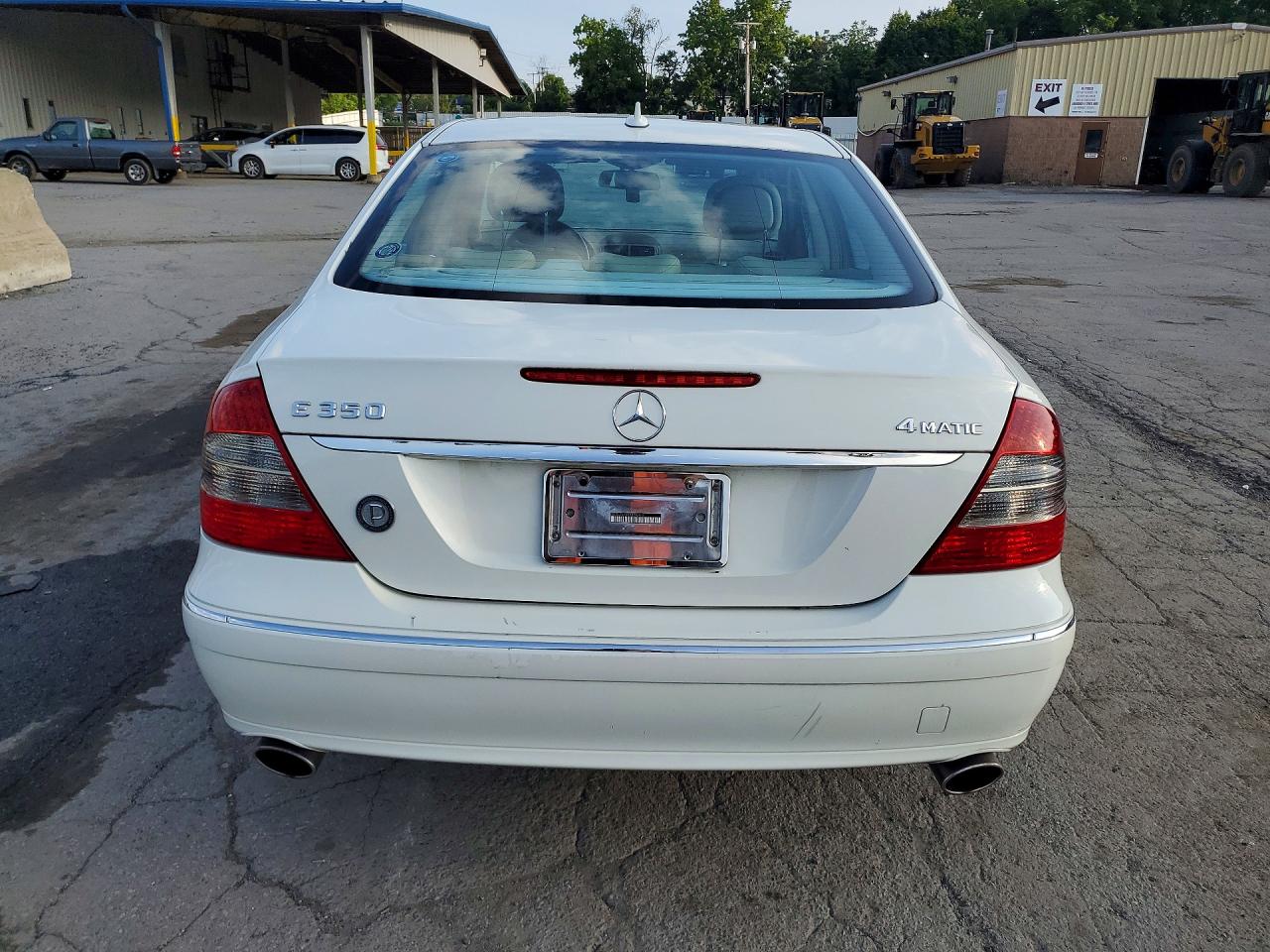 2008 Mercedes-benz E 350 4matic White vin: WDBUF87X68B292415